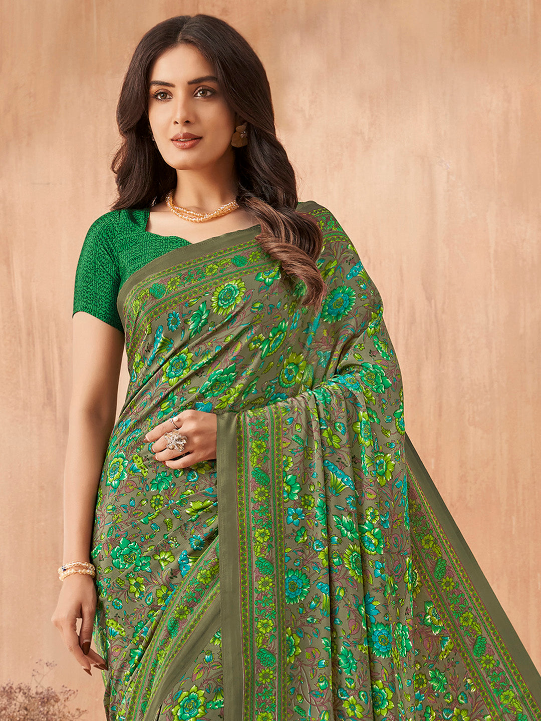 Women's Crepe Green Printed Designer Saree With Blouse Piece