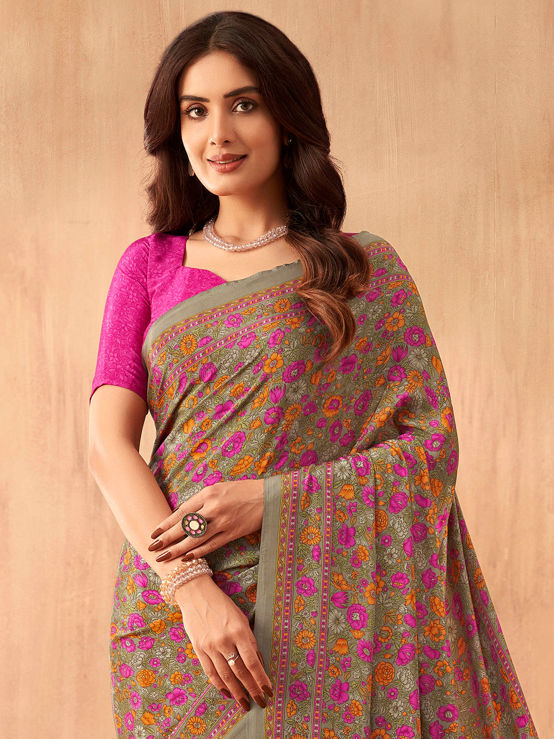 Women's Crepe Pink Printed Designer Saree With Blouse Piece
