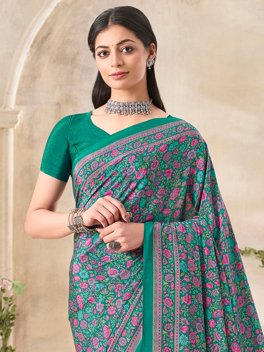 Women's Crepe Green Printed Designer Saree With Blouse Piece