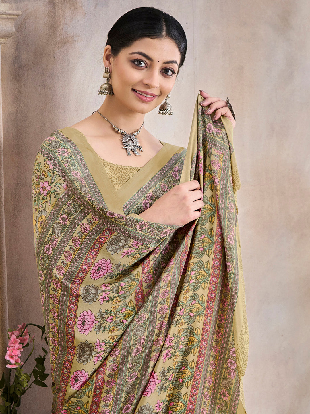 Women's Crepe Beige Printed Designer Saree With Blouse Piece