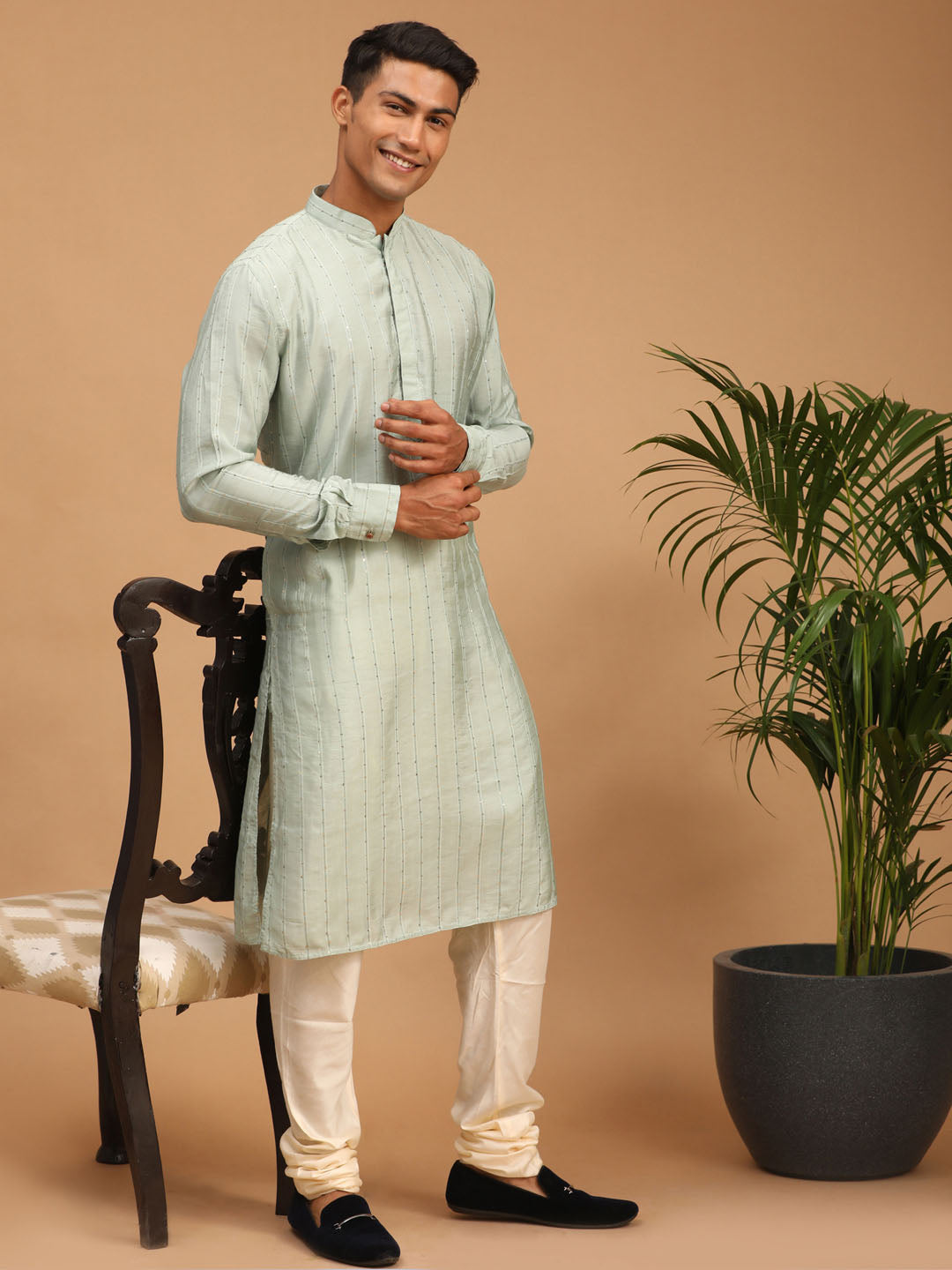 Men's Green Cotton Blend Straight Kurta Pyjama Set