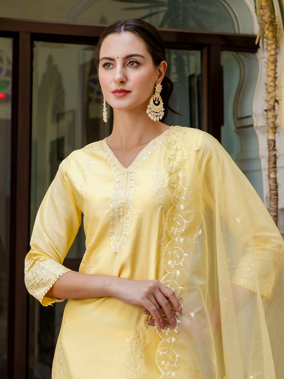 Dhiyona VV Women's Silk BlendEmbroidered Kurta And Pant Set With Dupatta