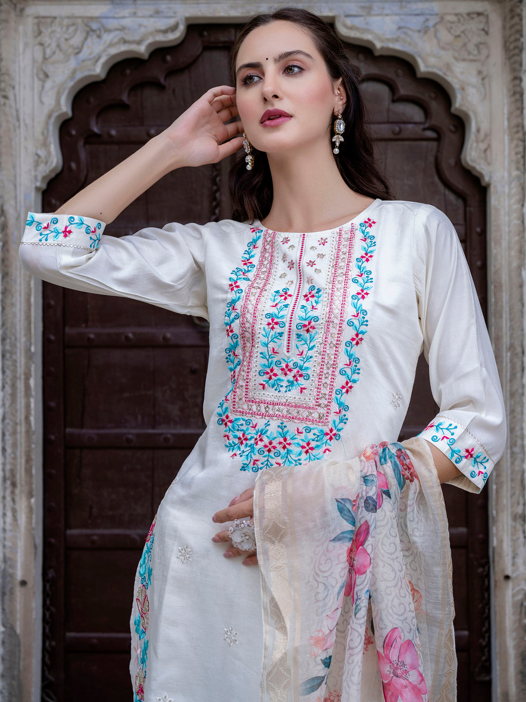 Dhiyona VV Women's Silk Blend Kurta Pant Dupatta Set