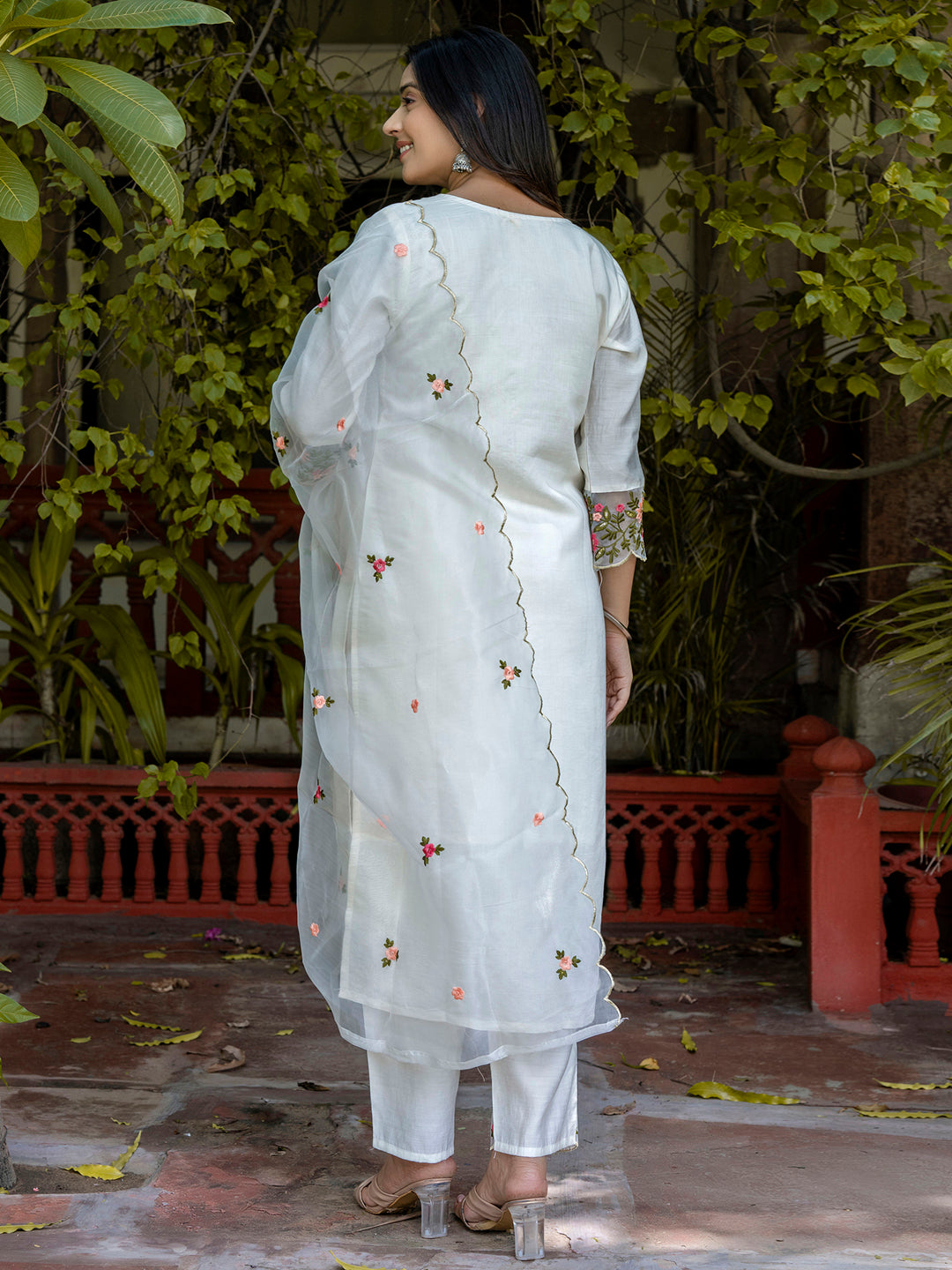 Dhiyona VV Women's Silk Blend Kurta Pant Dupatta Set