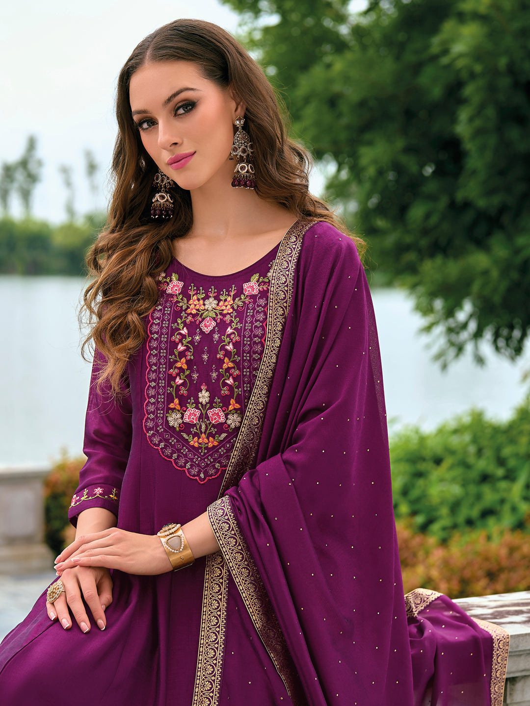 Dhiyona VV Women's Silk Blend Kurta Pant Dupatta Set