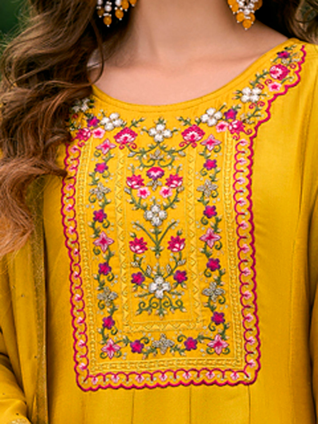 Dhiyona VV Women's Silk Blend Kurta Pant Dupatta Set