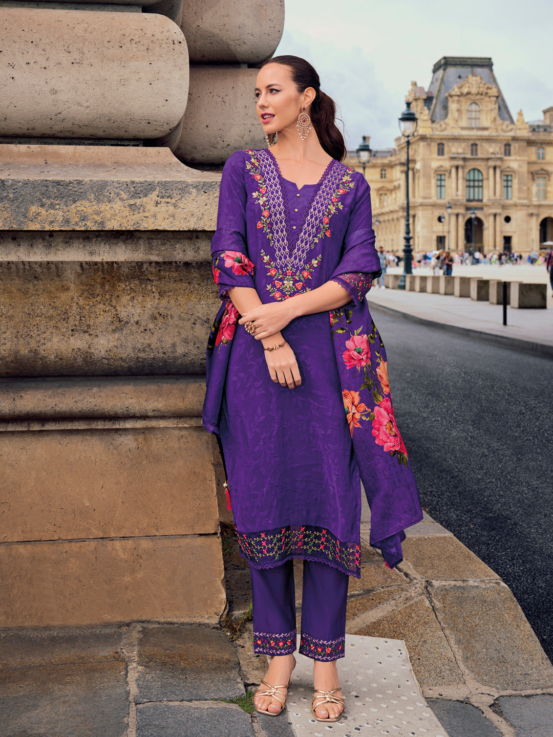 Dhiyona VV Women's Silk Blend Kurta Pant Dupatta Set