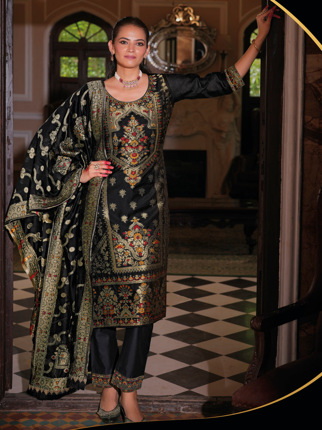 Dhiyona VV Women's Silk Blend Kurta Pant Dupatta Set