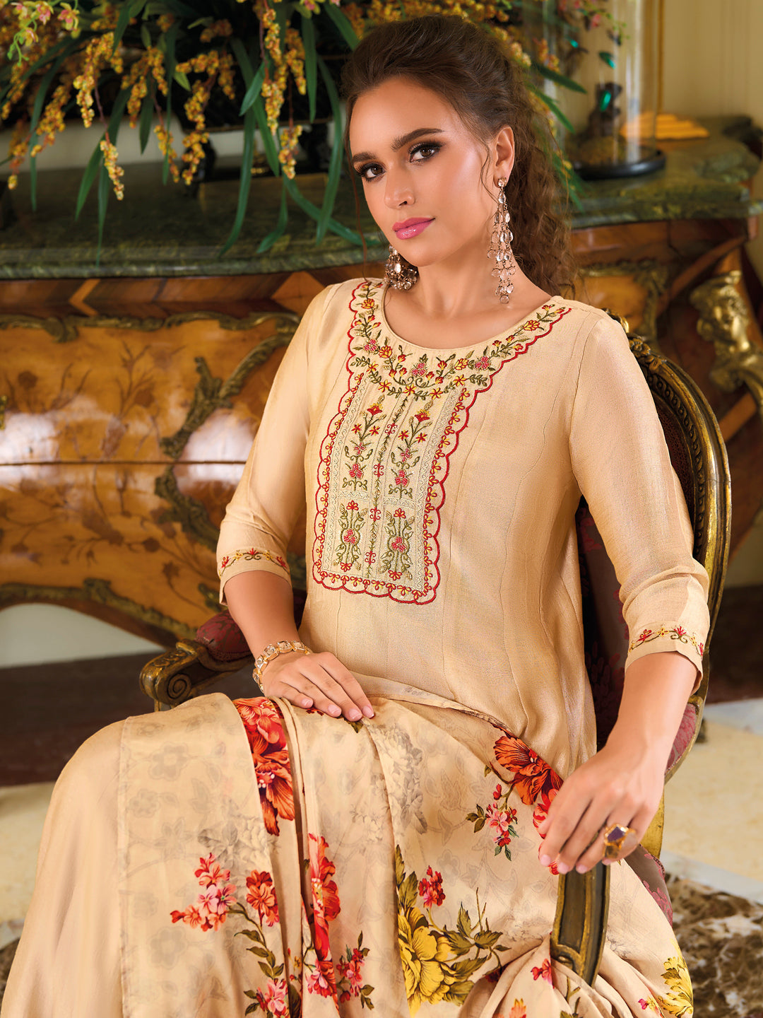 Dhiyona VV Women's Silk Blend Kurta Pant Dupatta Set