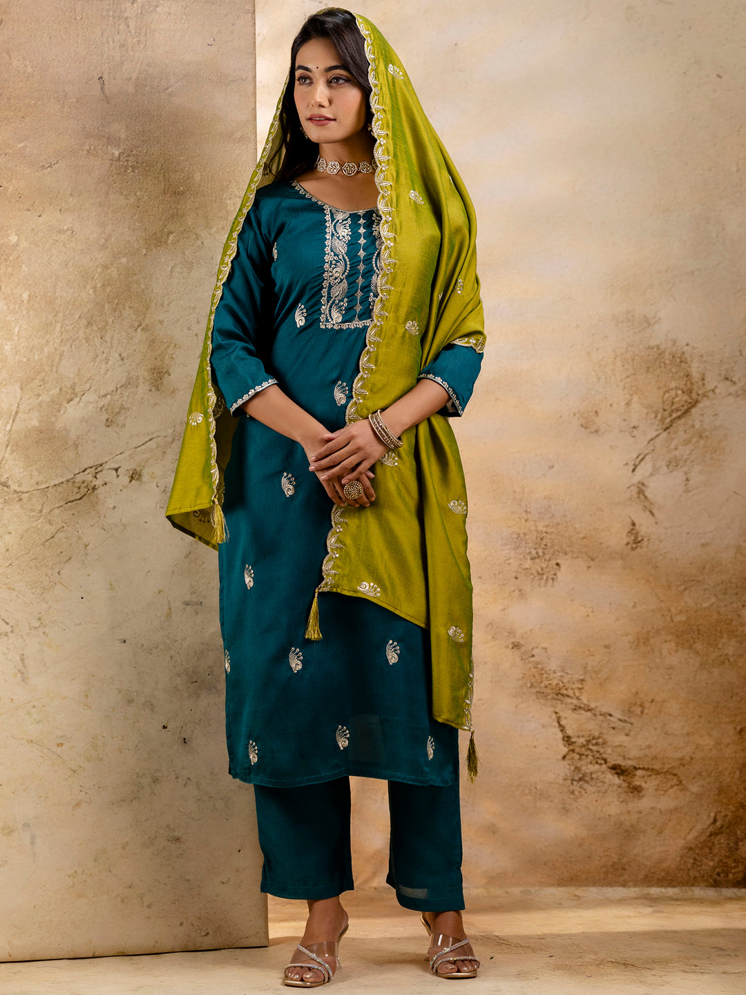 Dhiyona VV Women's Embroidered Silk Blend Kurta Pant Sets With Dupatta