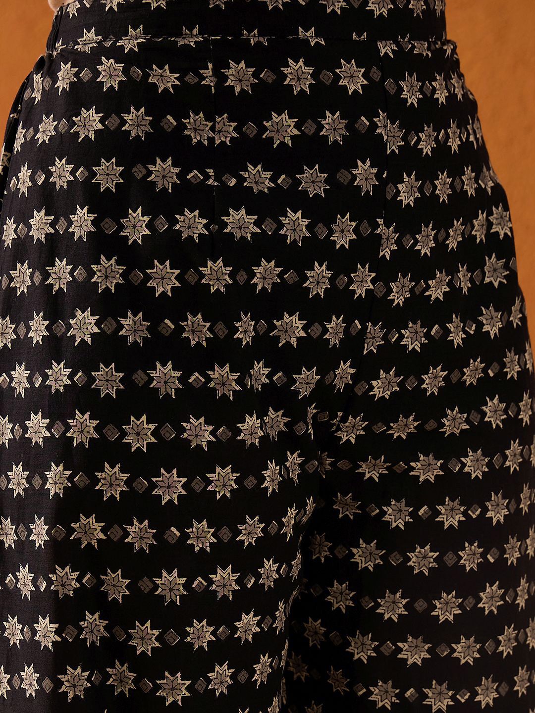 Dhiyona IE Black Floral Printed Gotta Patti Pure Cotton Kurta with Palazzo & Dupatta