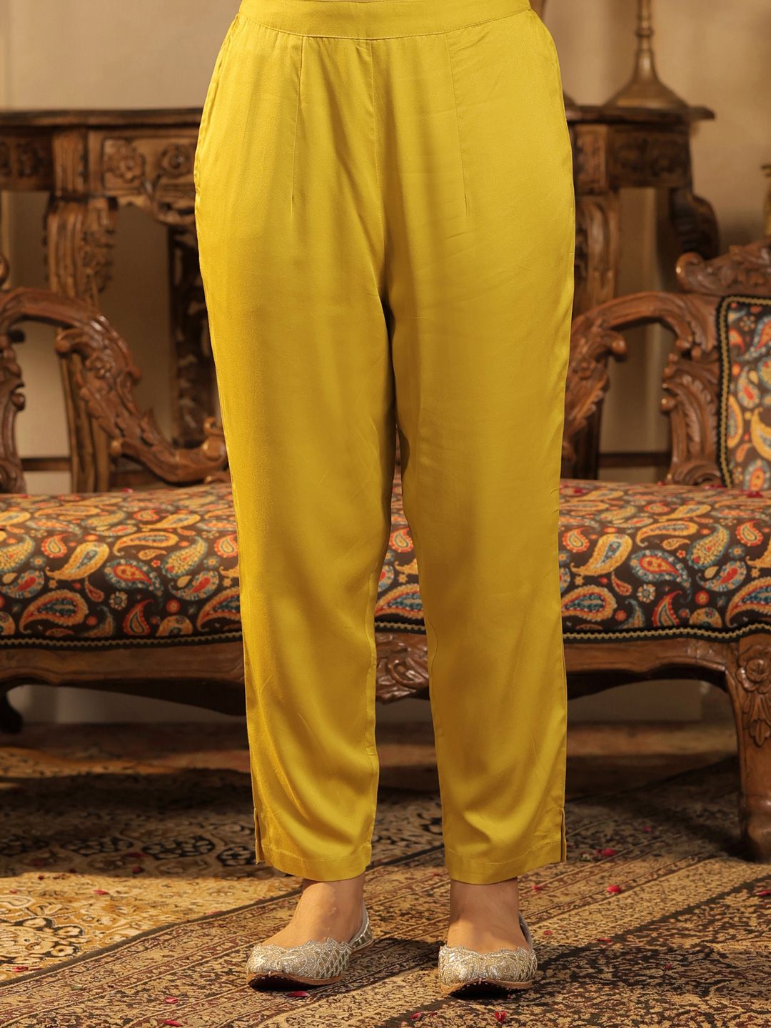 Women Ethnic Motifs Embroidered Regular Beads and Stones Straight Kurta Set