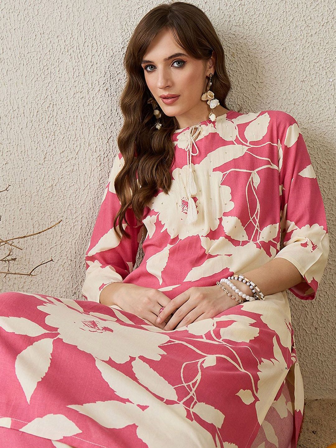 Dhiyona IE Floral Printed Round Neck Tunic With Trousers