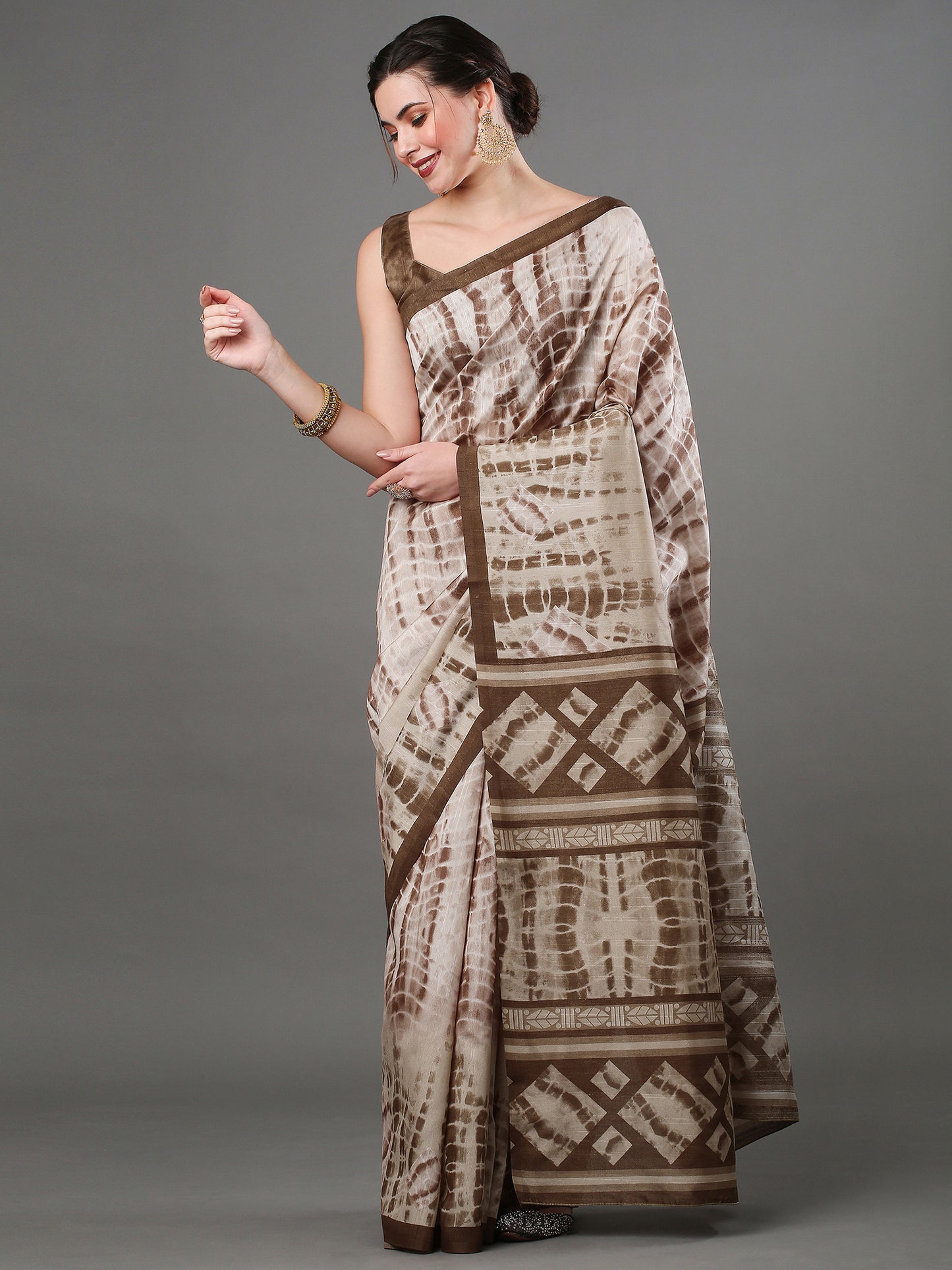 Women's Bhagalpuri Silk Beige Tie-Dye Designer Saree With Blouse Piece