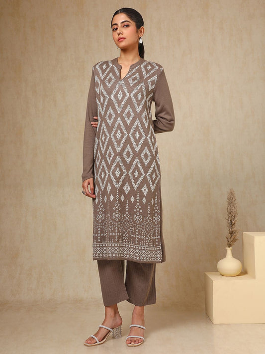 Dhiyona SO Women's Brown Geometric Woven Design Mandarin Collar Acrylic Straight Kurta With Trouser