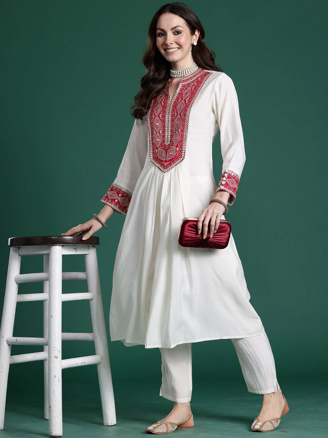 Dhiyona IE Embroidered Top With Trousers Co-Ords