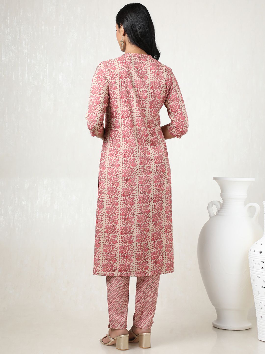 Dhiyona SO Women's Women Bandhani Printed Regular Gotta Patti Kurta with Trousers