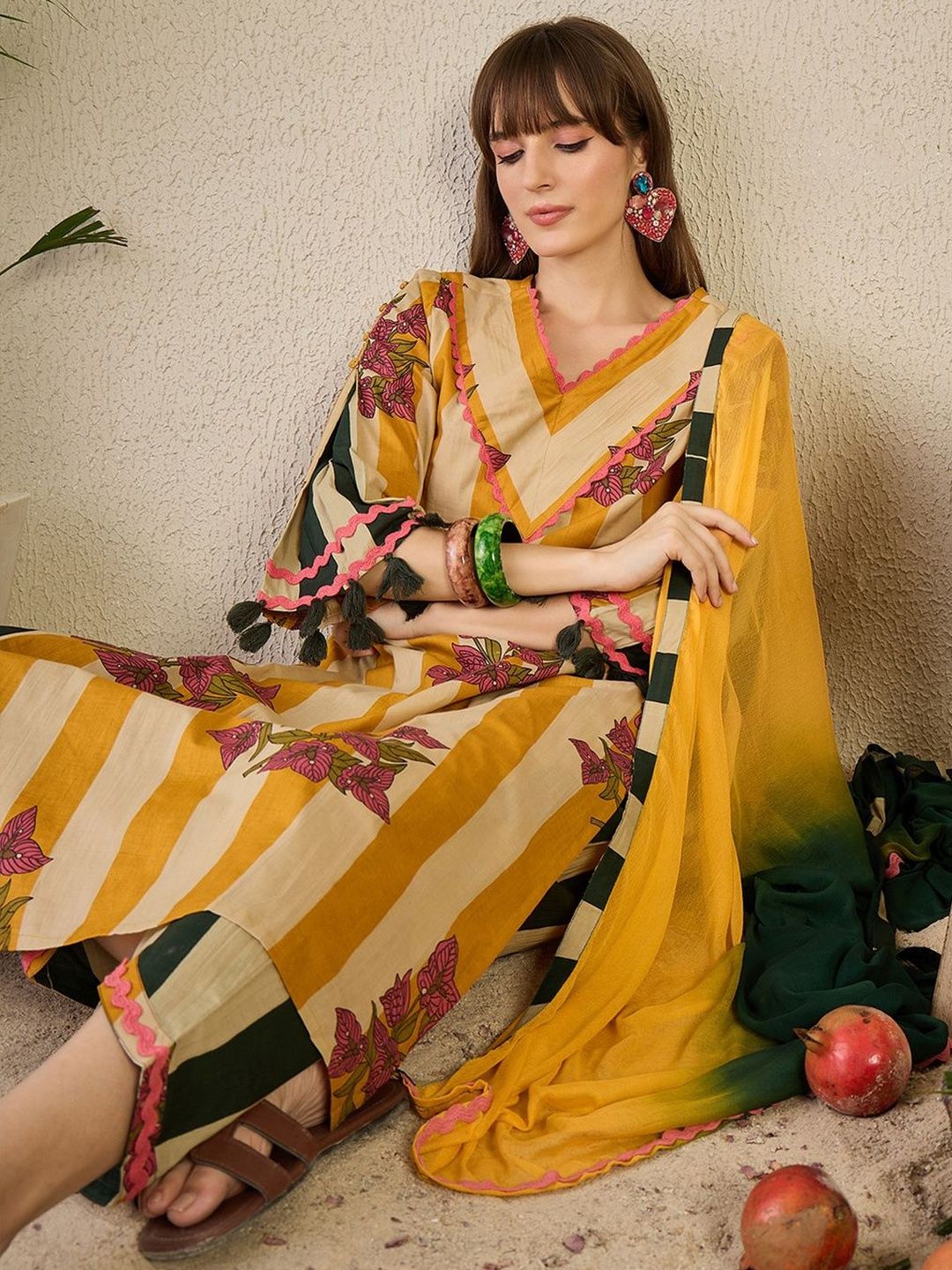 Floral Printed Pure Cotton Kurta with Trousers & With Dupatta