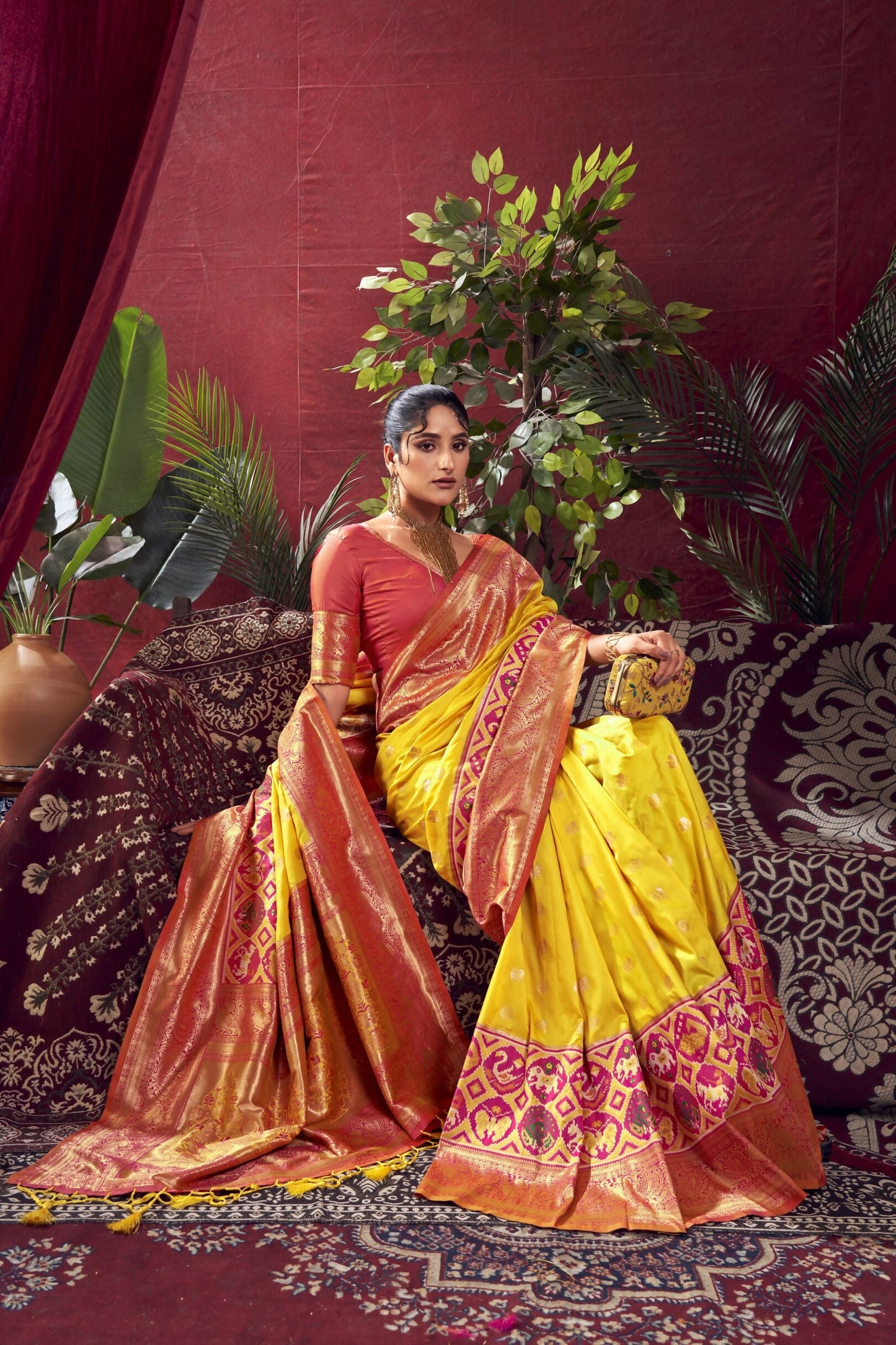 Women Paithani Nidhi Yellow Saree With Unstiched Blouse
