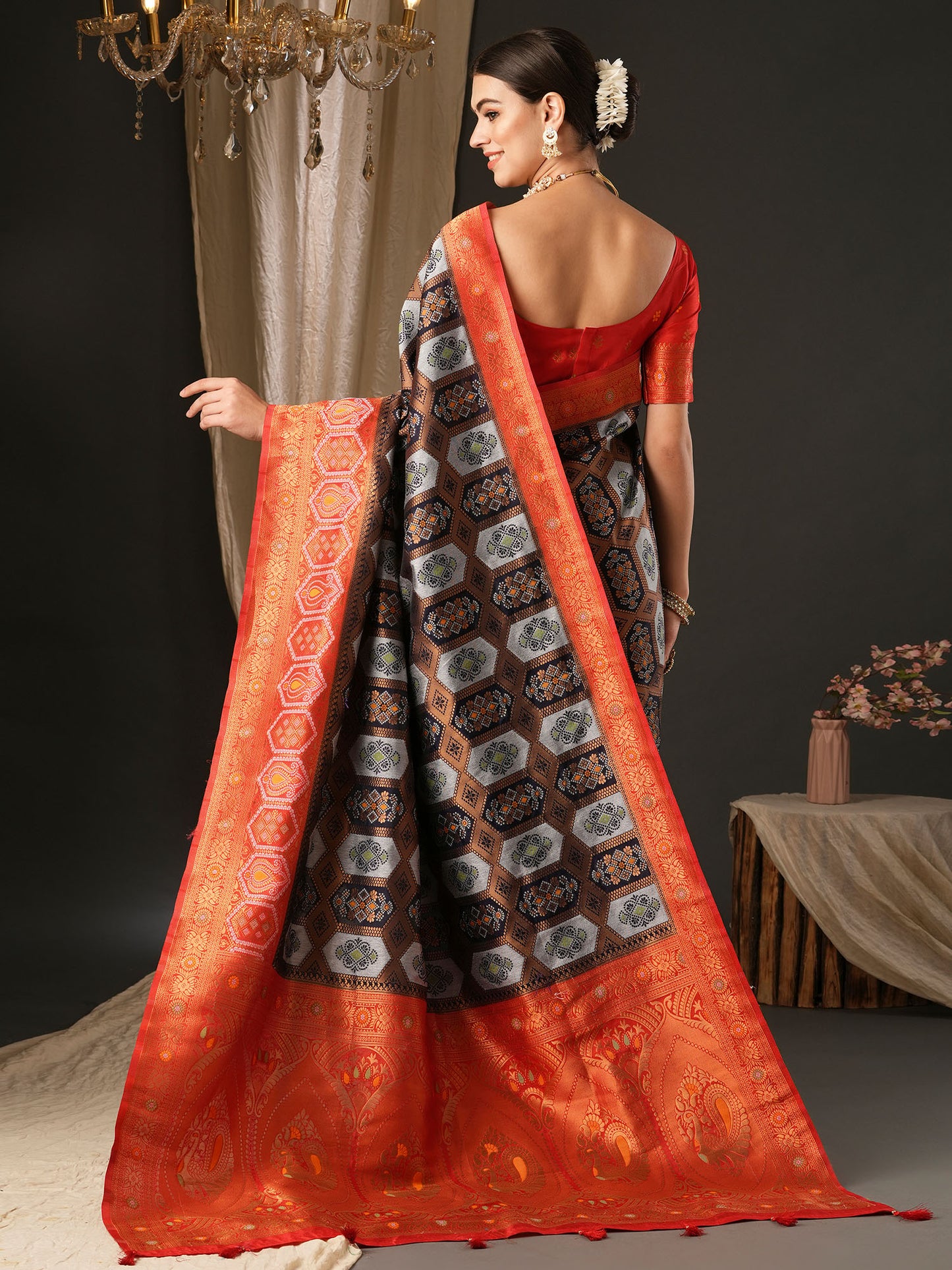 Women's Silk Blend Red Woven Design Designer Saree With Blouse Piece