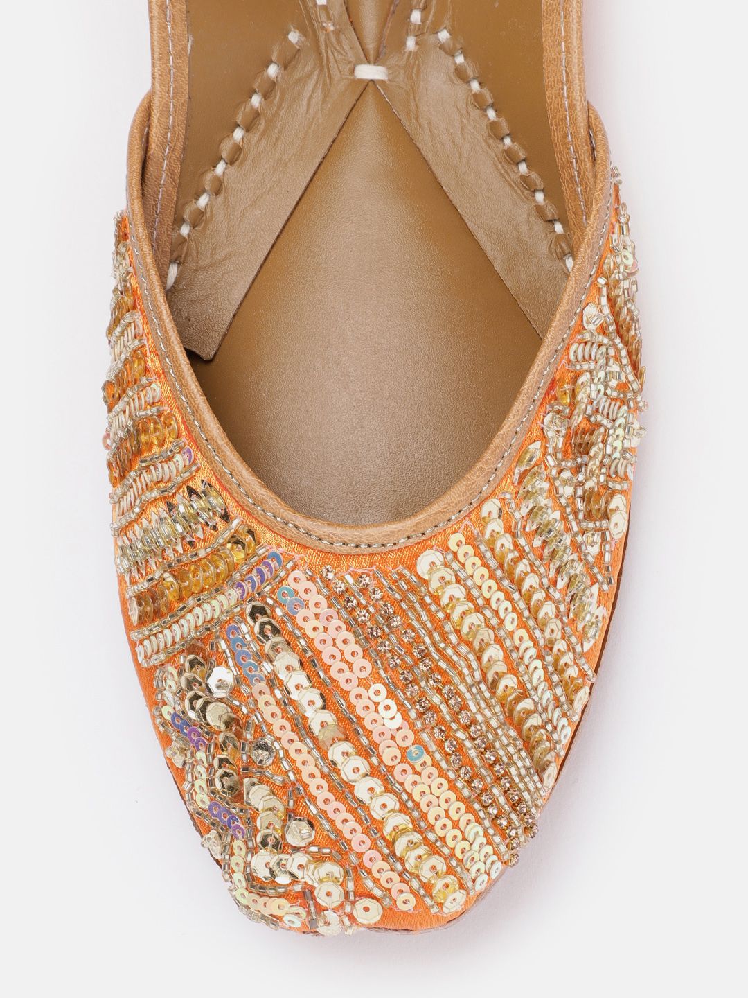 Dhiyona HOP Women Embellished Ethnic Mojaris