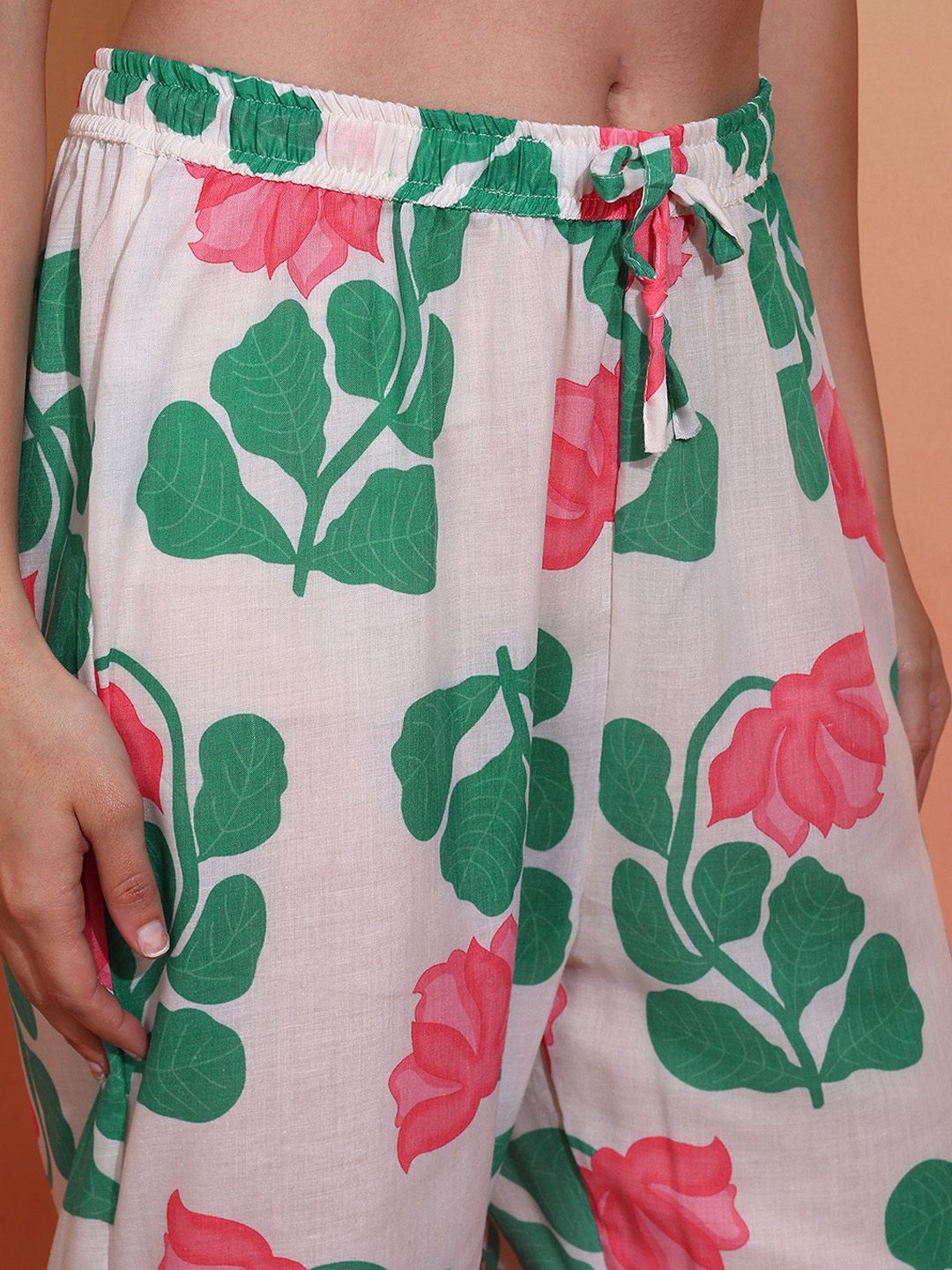 Dhiyona SN Women's Printed Pure Cotton Kurti With Trousers