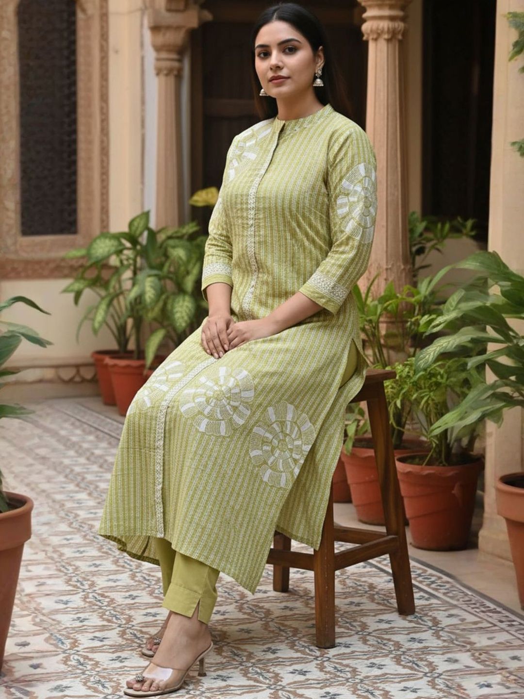 Women Printed Regular Pure Cotton Kurta with Trousers