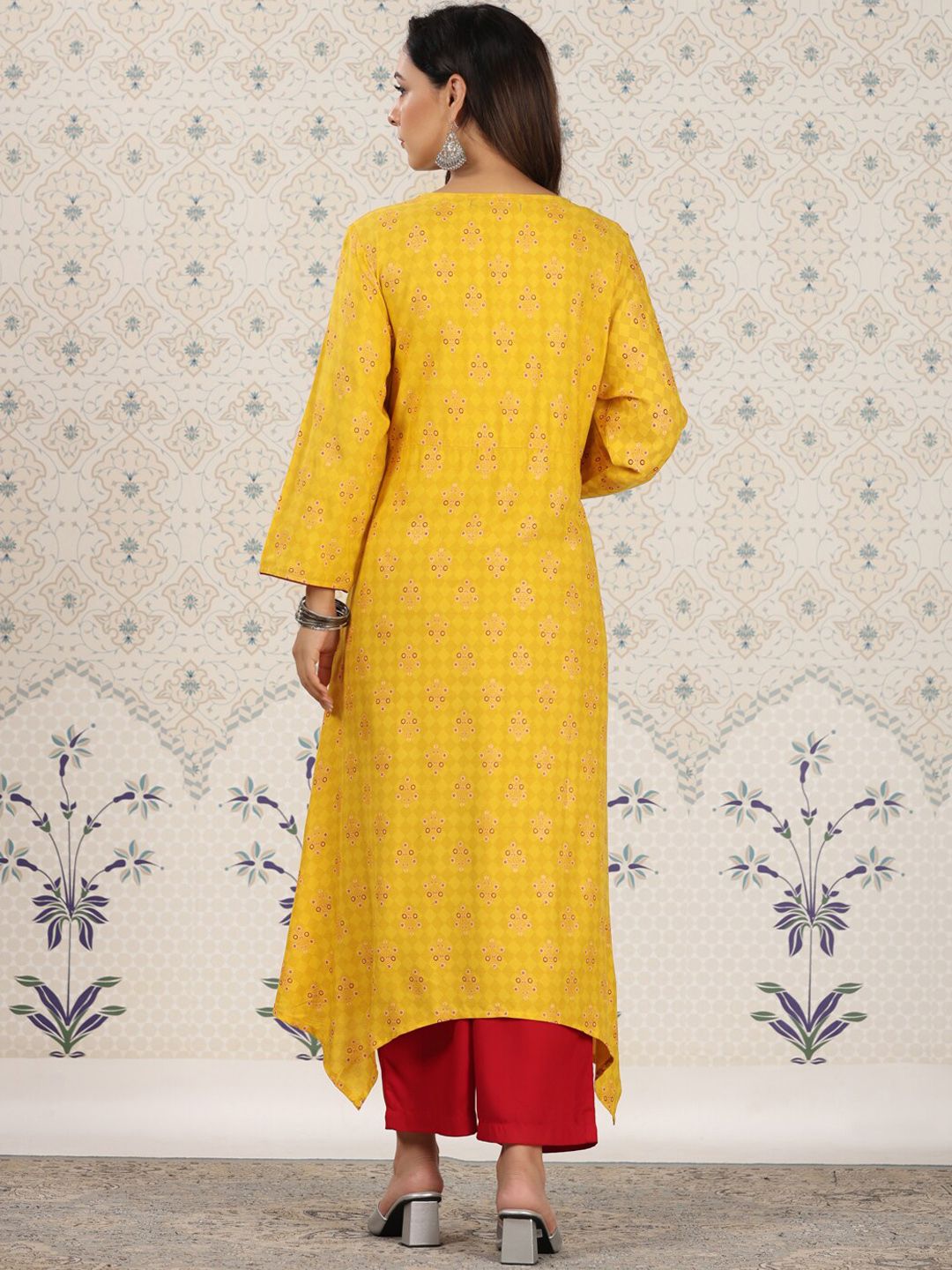 Dhiyona OD Ethnic Motifs Printed V-Neck Asymmetric A-Line Kurta