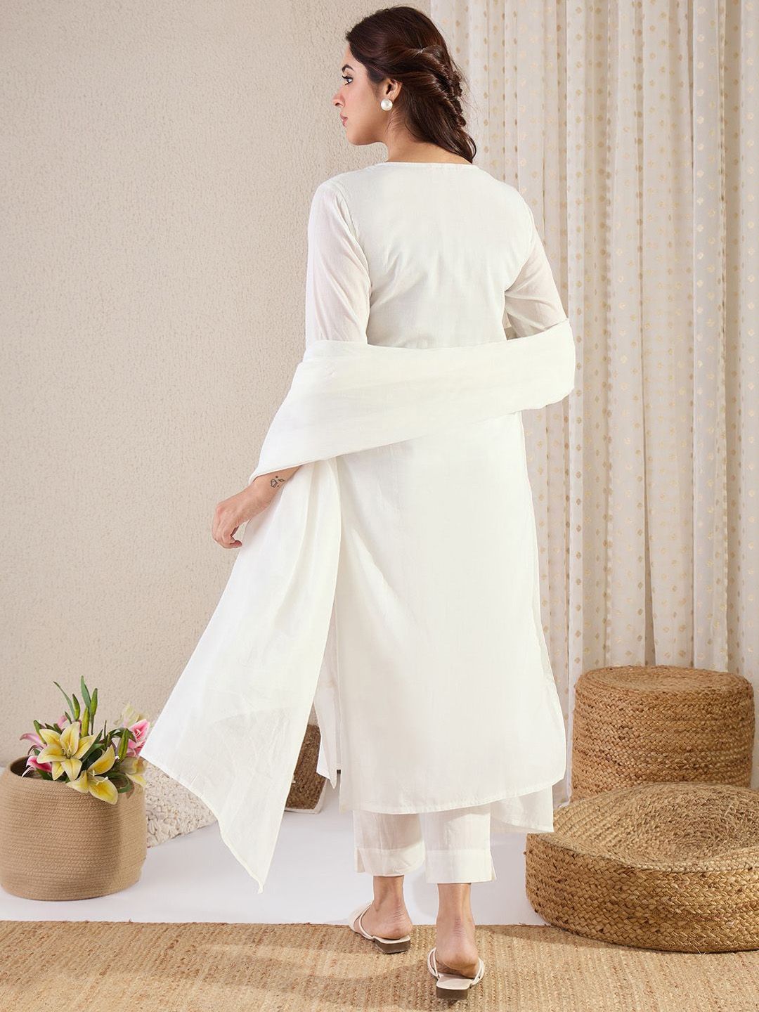 Dhiyona IE Women Floral Embroidered Regular Thread Work Cotton Kurta with Trousers & Dupatta
