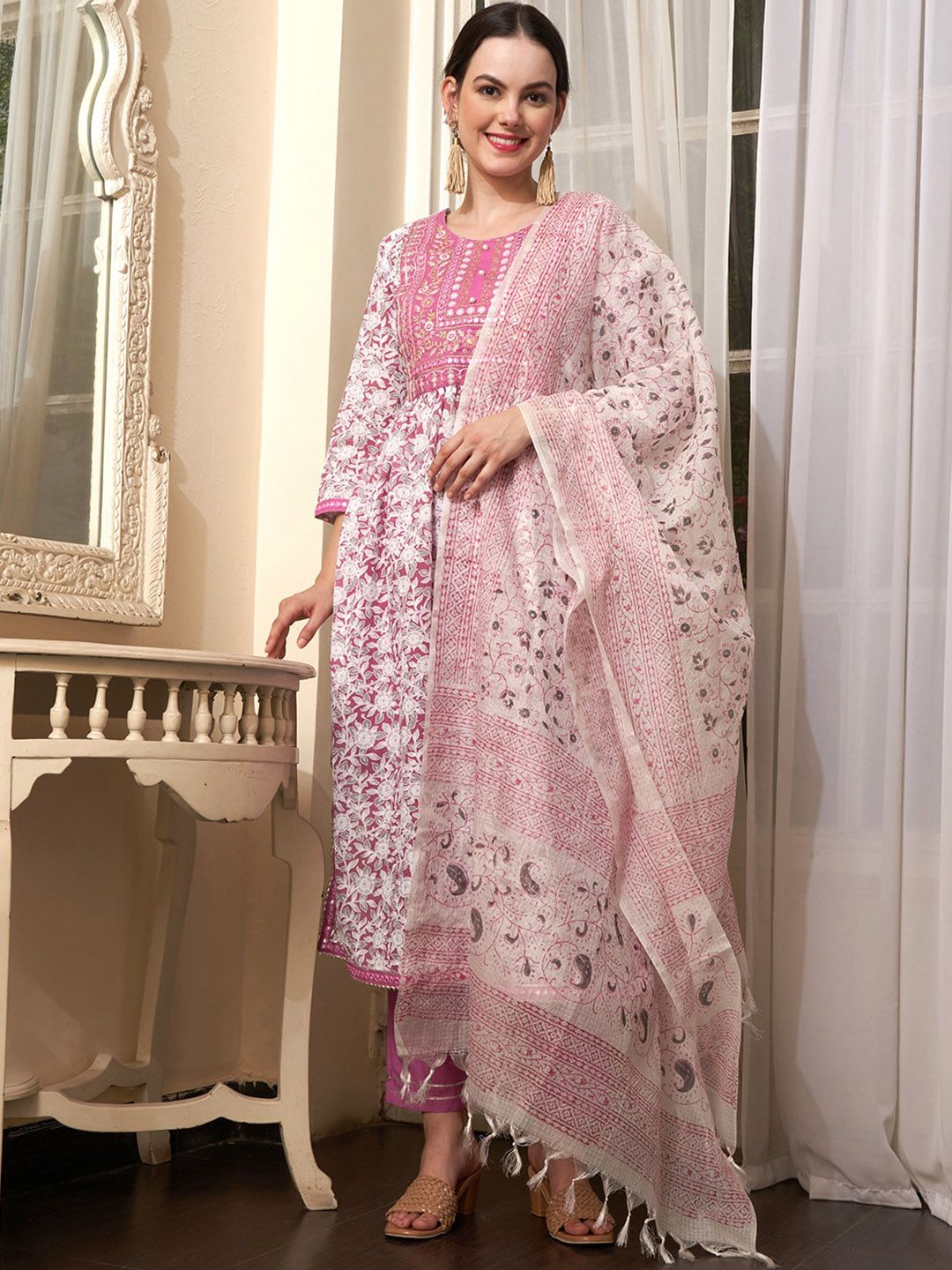 Dhiyona SN Women's Mauve Embroidered Straight Pure Cotton Kurta With Trouser & Dupatta