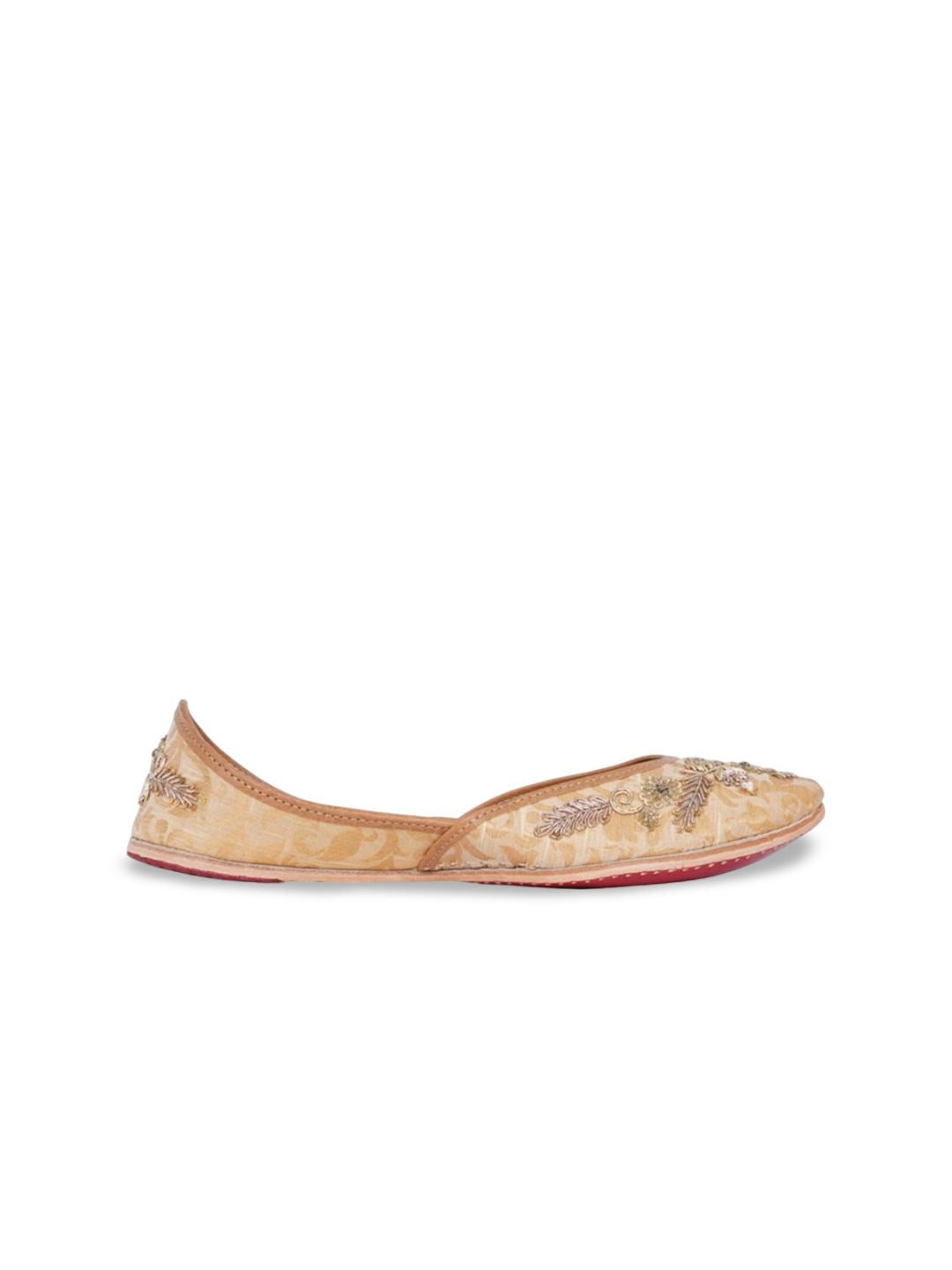 Dhiyona HOP Women Embroidered Slip-On Mojaris