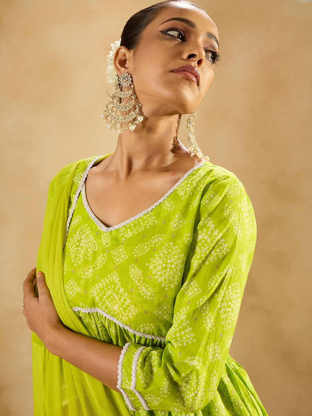 Dhiyona IE Bandhani Printed Empire V-Neck Pure Cotton Kurta with Trousers & Dupatta