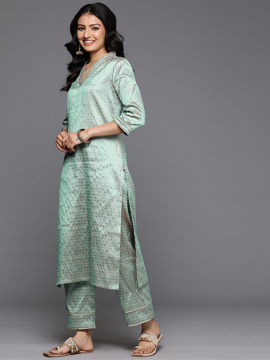 Dhiyona VA Women'sEmbellished Kurta with Trousers & With Dupatta
