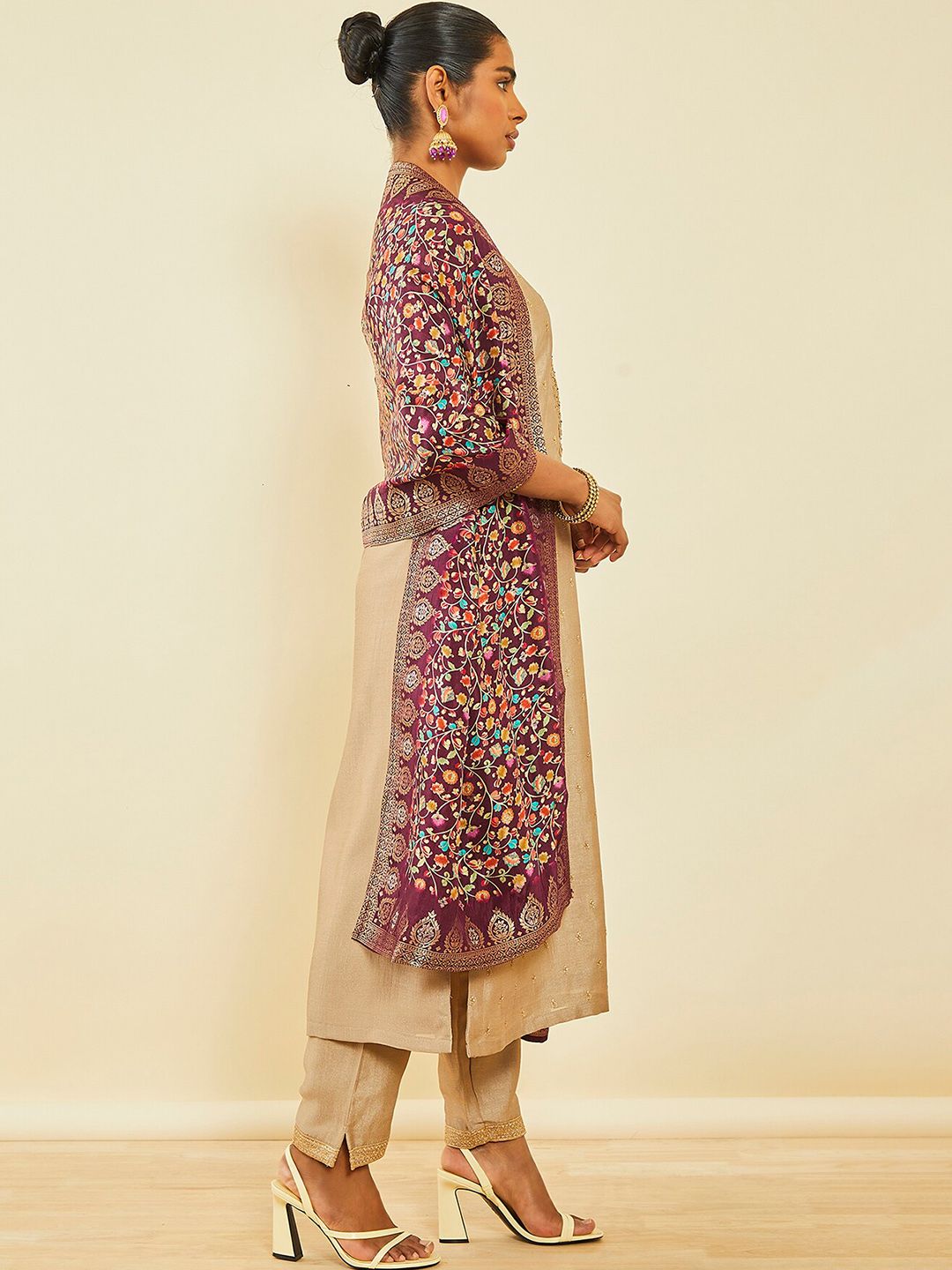Dhiyona SO Women's Ethnic Motifs Embroidered Sequinned Detail Straight Kurta & Trousers With Dupatta