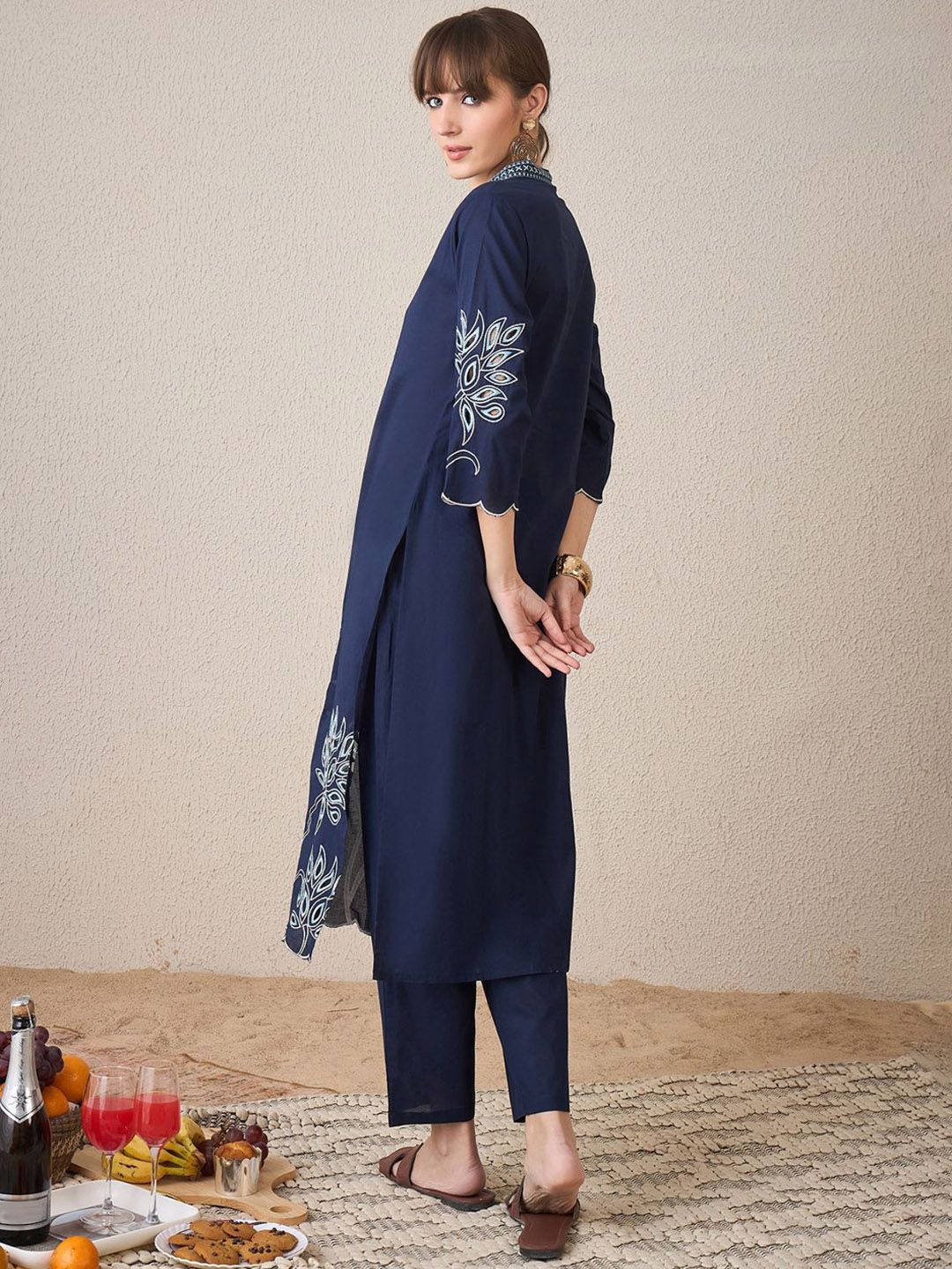 Dhiyona IE Women Floral Embroidered Regular Thread Work Pure Cotton Kurta with Trousers