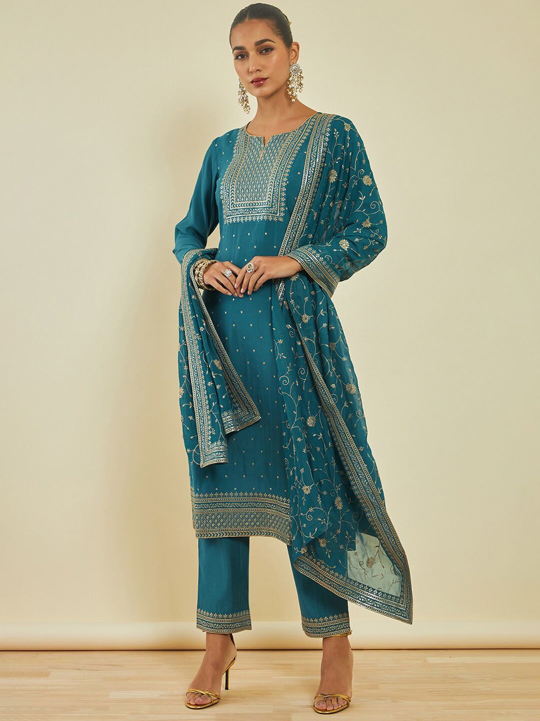 Dhiyona SO Women's Floral Embroidered Regular Sequinned Kurta With Trousers & With Dupatta