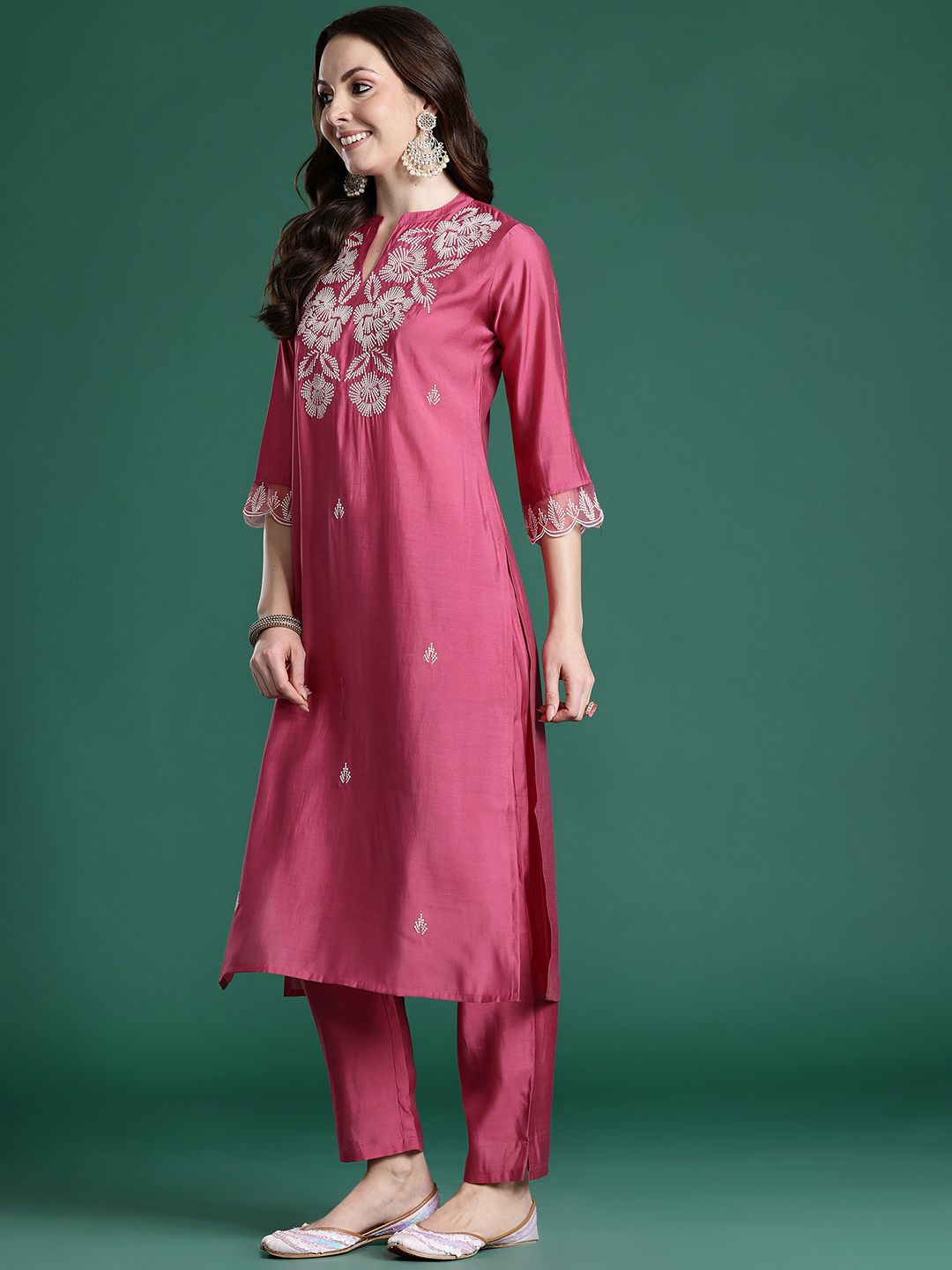 Dhiyona IE Ethnic Motifs Embroidered Thread Work Kurta with Trousers & With Dupatta