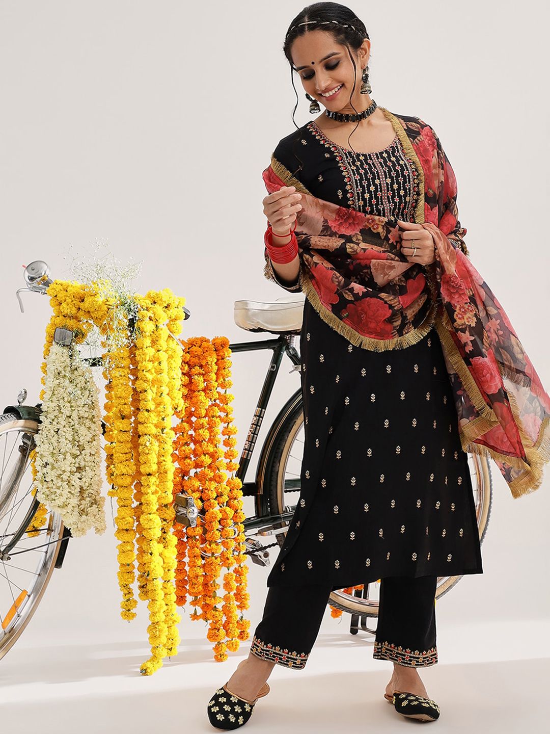 Dhiyona VA Women'sBlack Ethnic Motifs Embroidered Sequinned Straight Kurta & Trousers With Dupatta