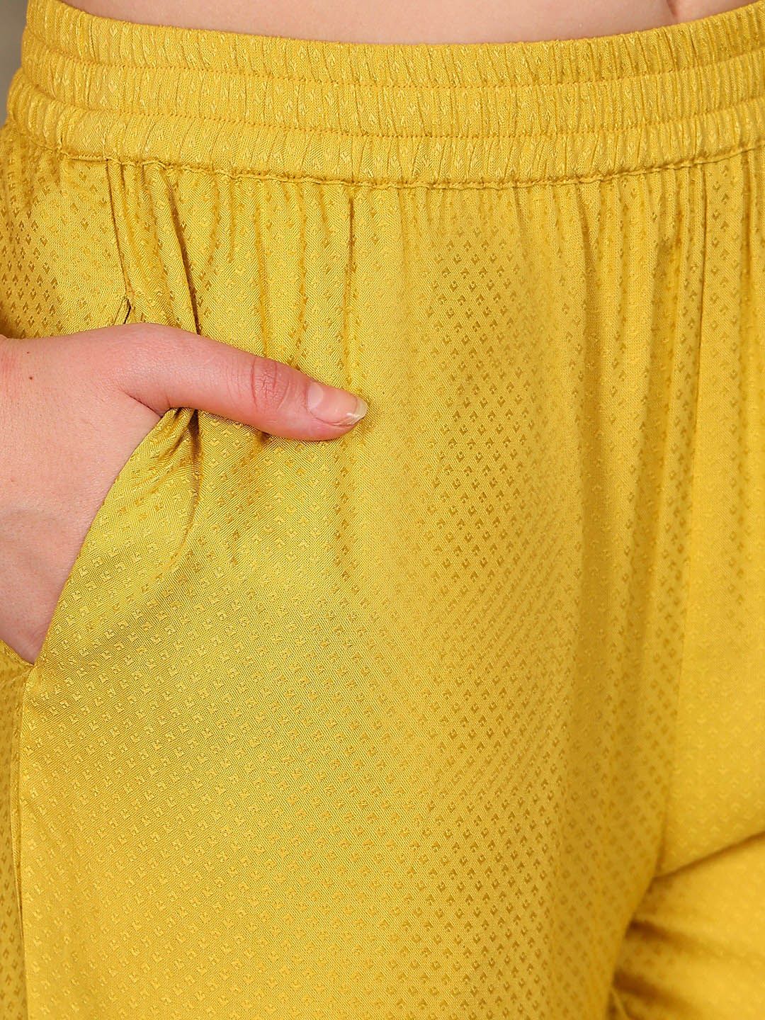 Dhiyona OD Floral Regular Kurta with Trousers