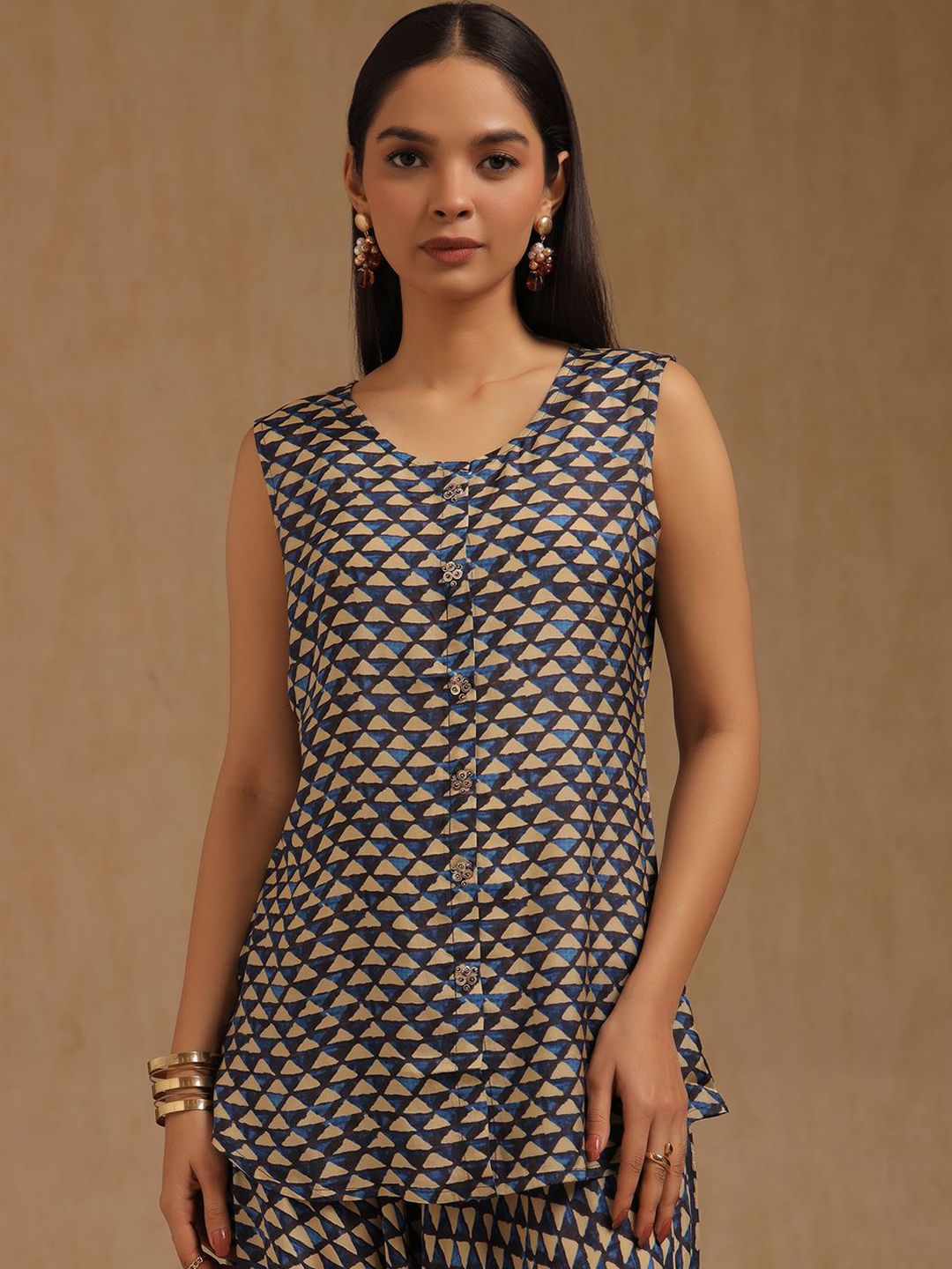 Dhiyona SO Women's Women Geometric Printed Kurt with Patiala & Jacket