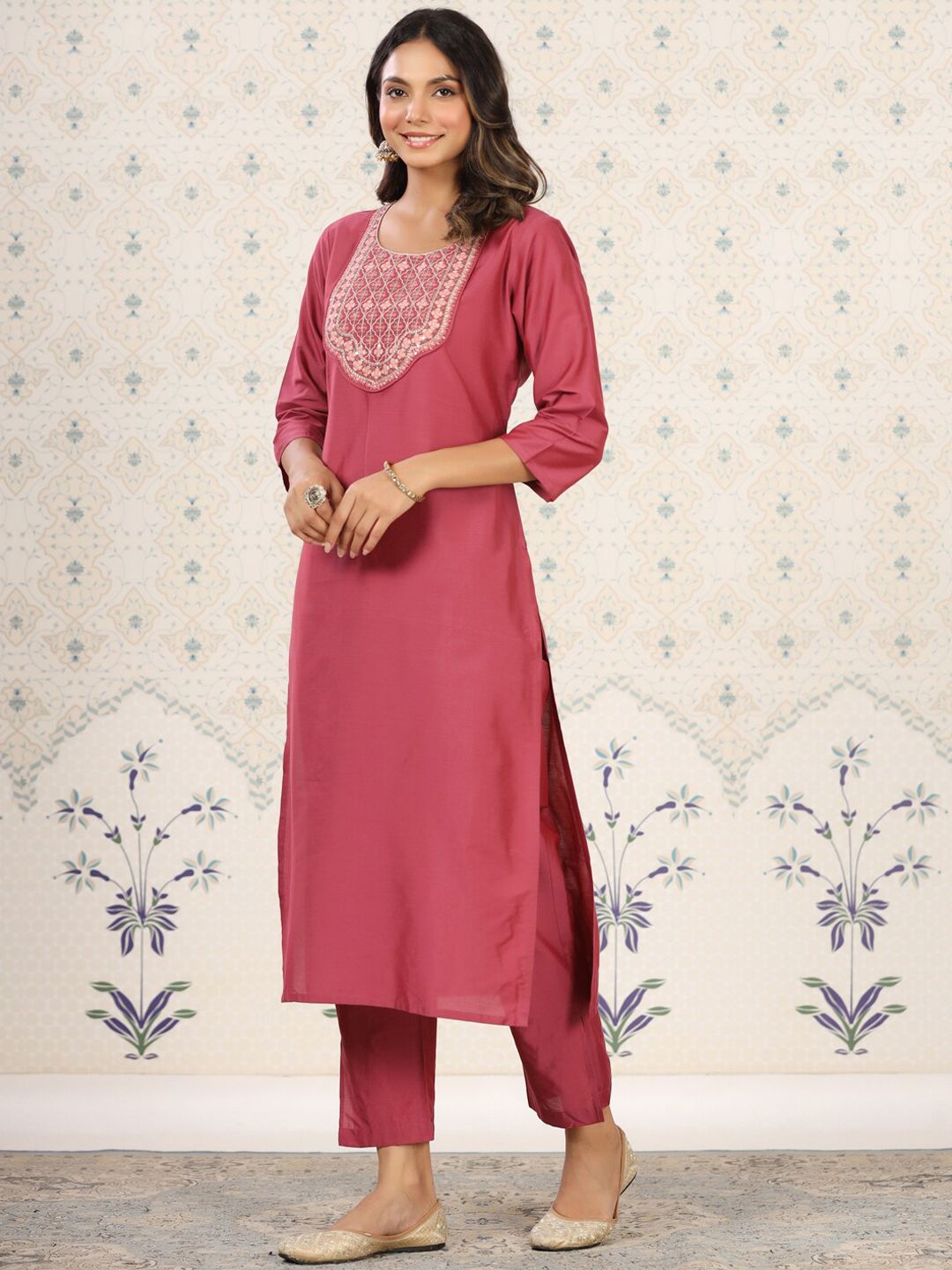 Dhiyona OD Floral Embroidered Kurta