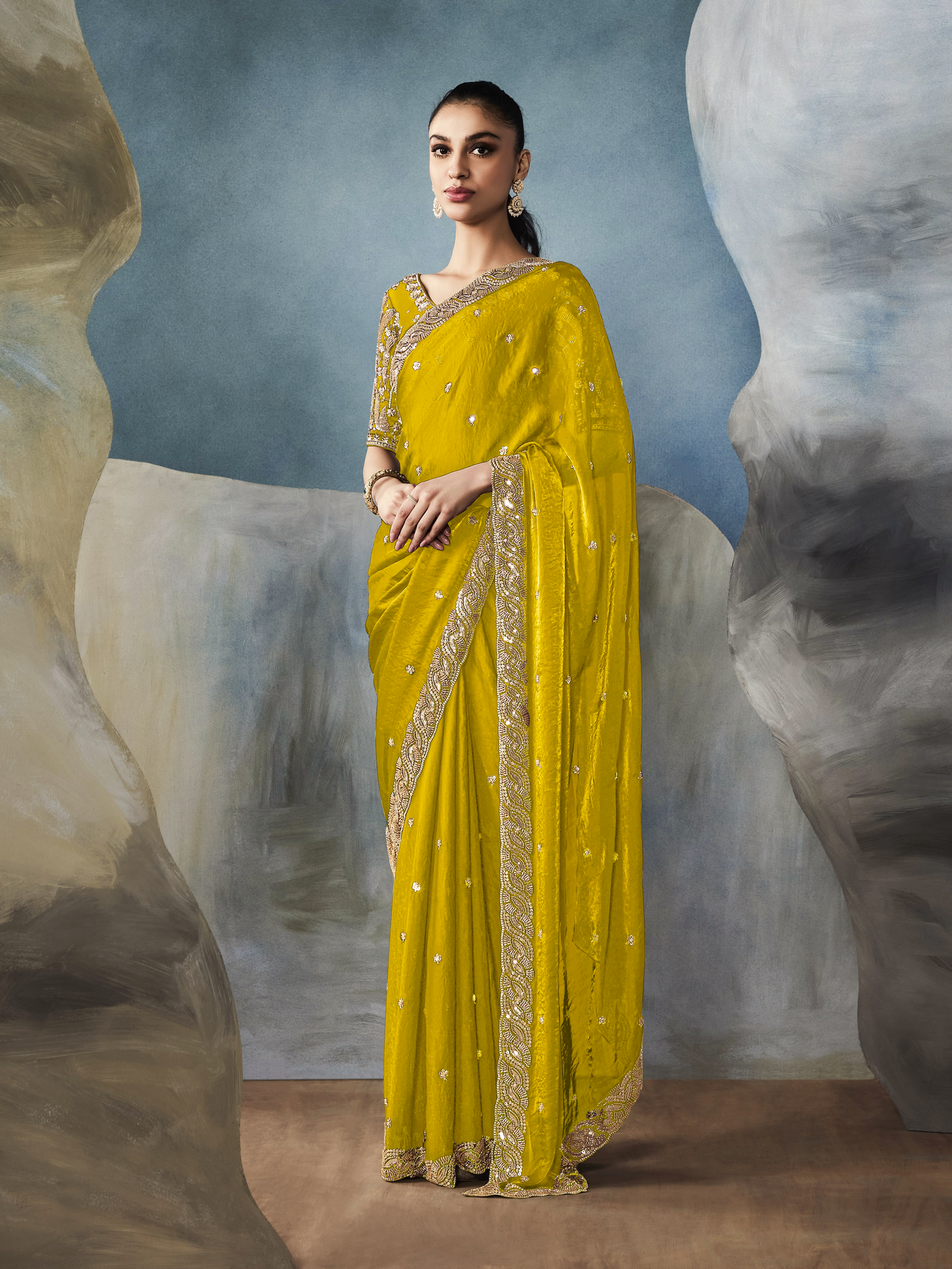 Dhiyona KM Women Tissue Embroidered Fancy Heavy Border Saree