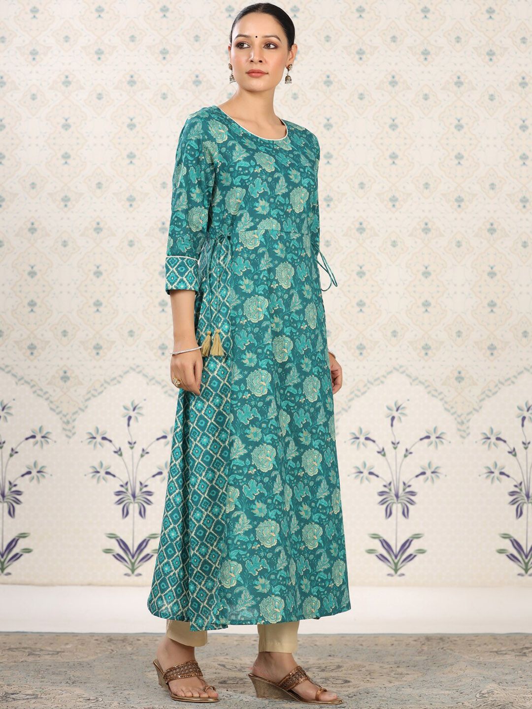 Dhiyona OD Floral Printed Pure Cotton Kurta