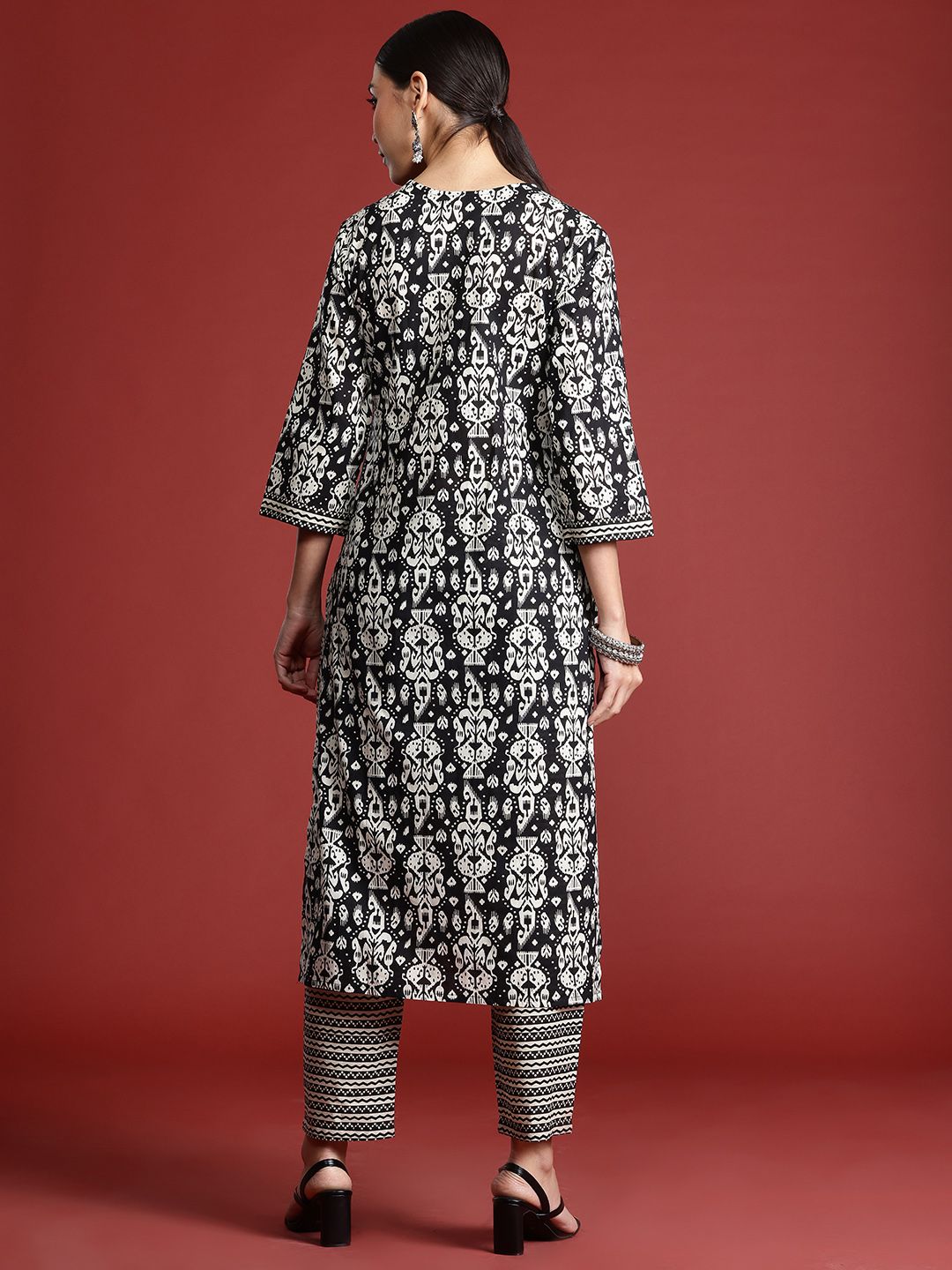 Dhiyona IE Ethnic Motifs Printed Pure Cotton Kurta with Trousers