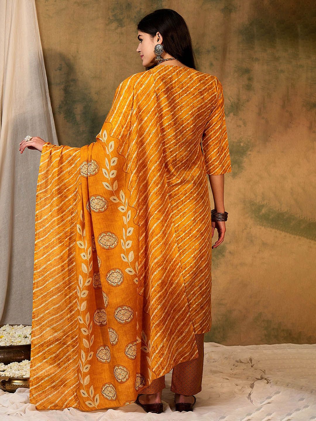 Dhiyona IE Leheriya Printed Regular Pure Cotton Kurta With Trousers & Dupatta