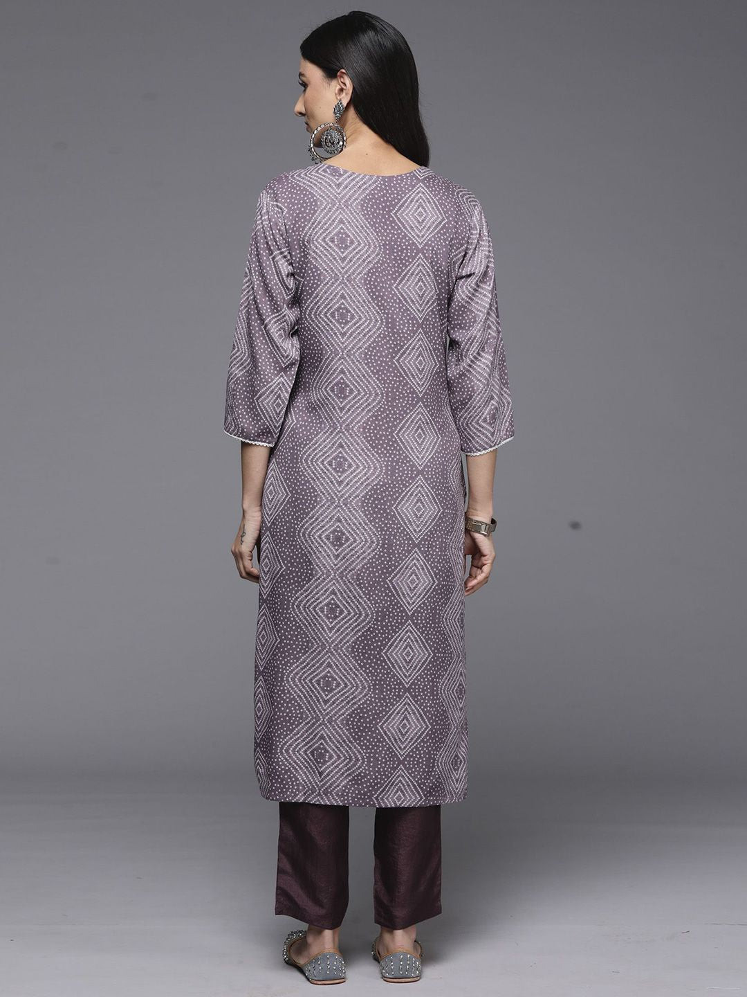 Dhiyona IE Bandhani Printed Round Neck Straight Sequinned Kurta
