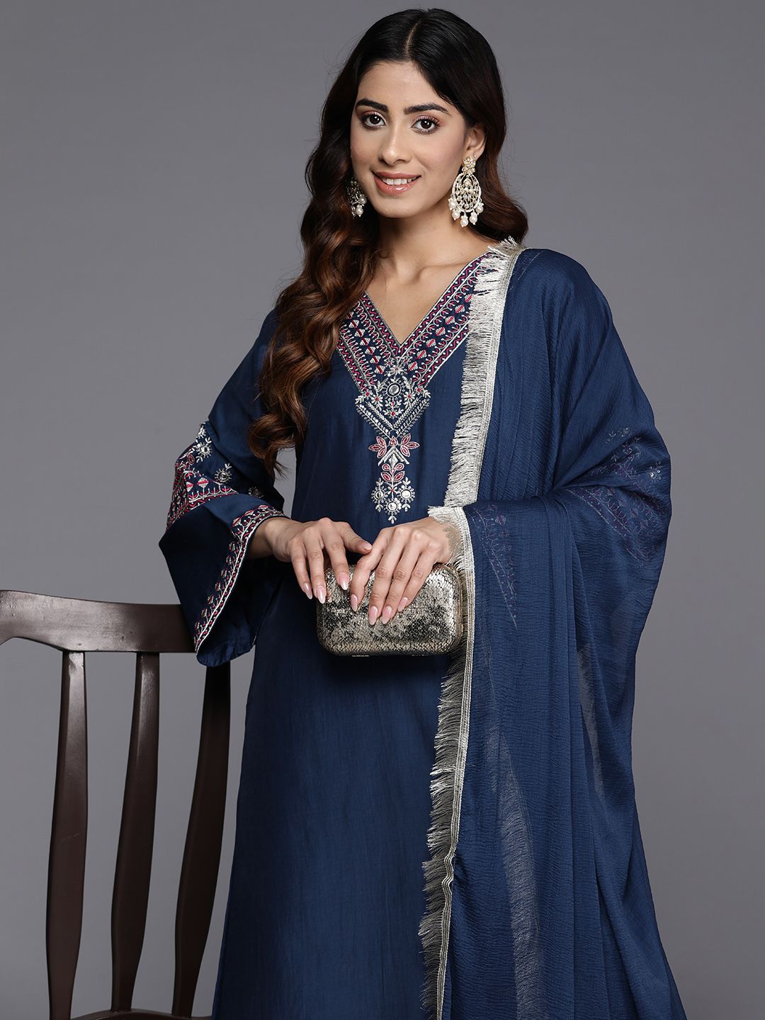 Dhiyona VA Women's Ethnic Motifs Embroidered Regular Kurta with Trousers & With Dupatta