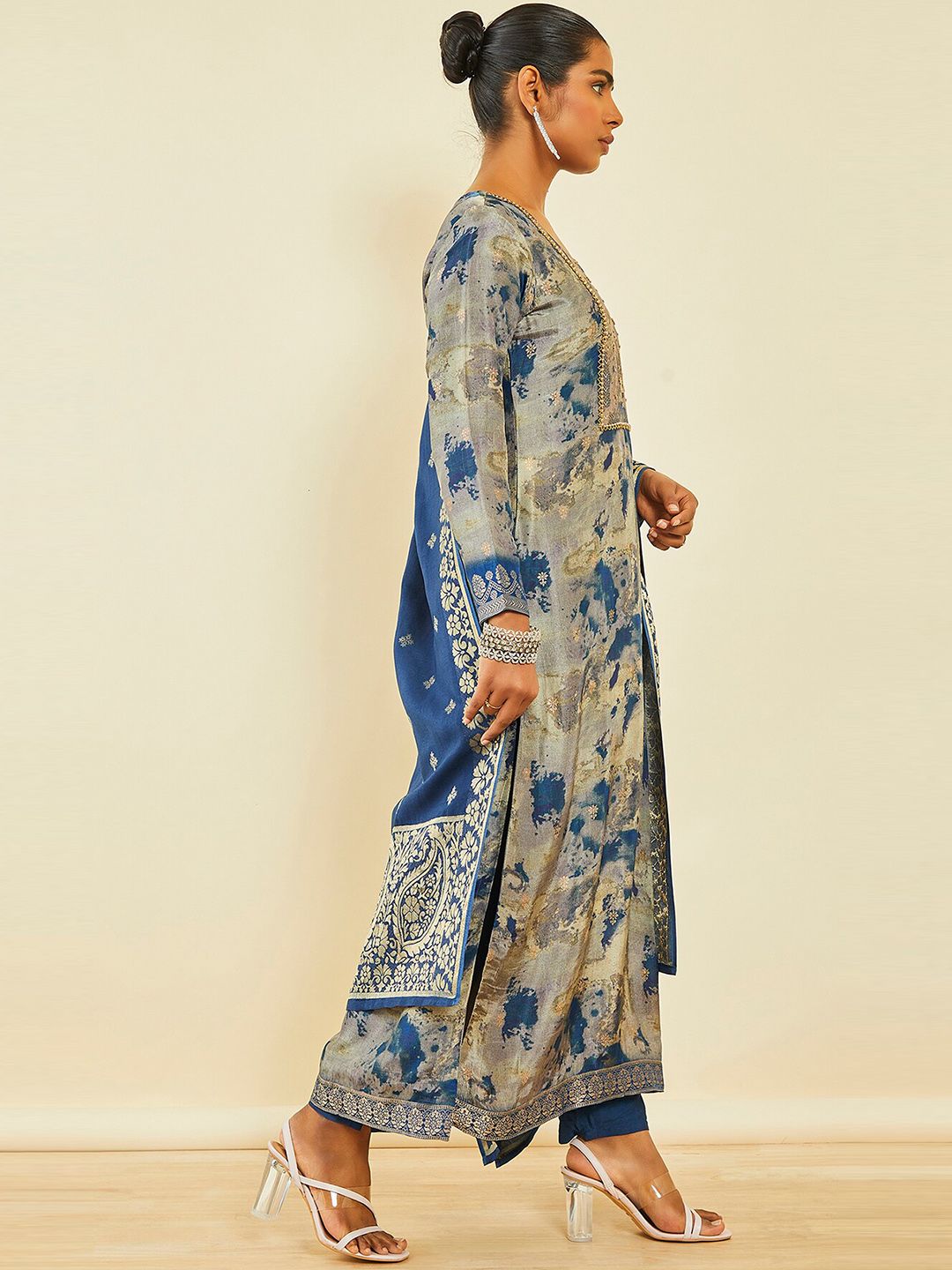 Dhiyona SO Women's Ethnic Motifs Printed Beads and Stones Kurta with Trousers & Dupatta