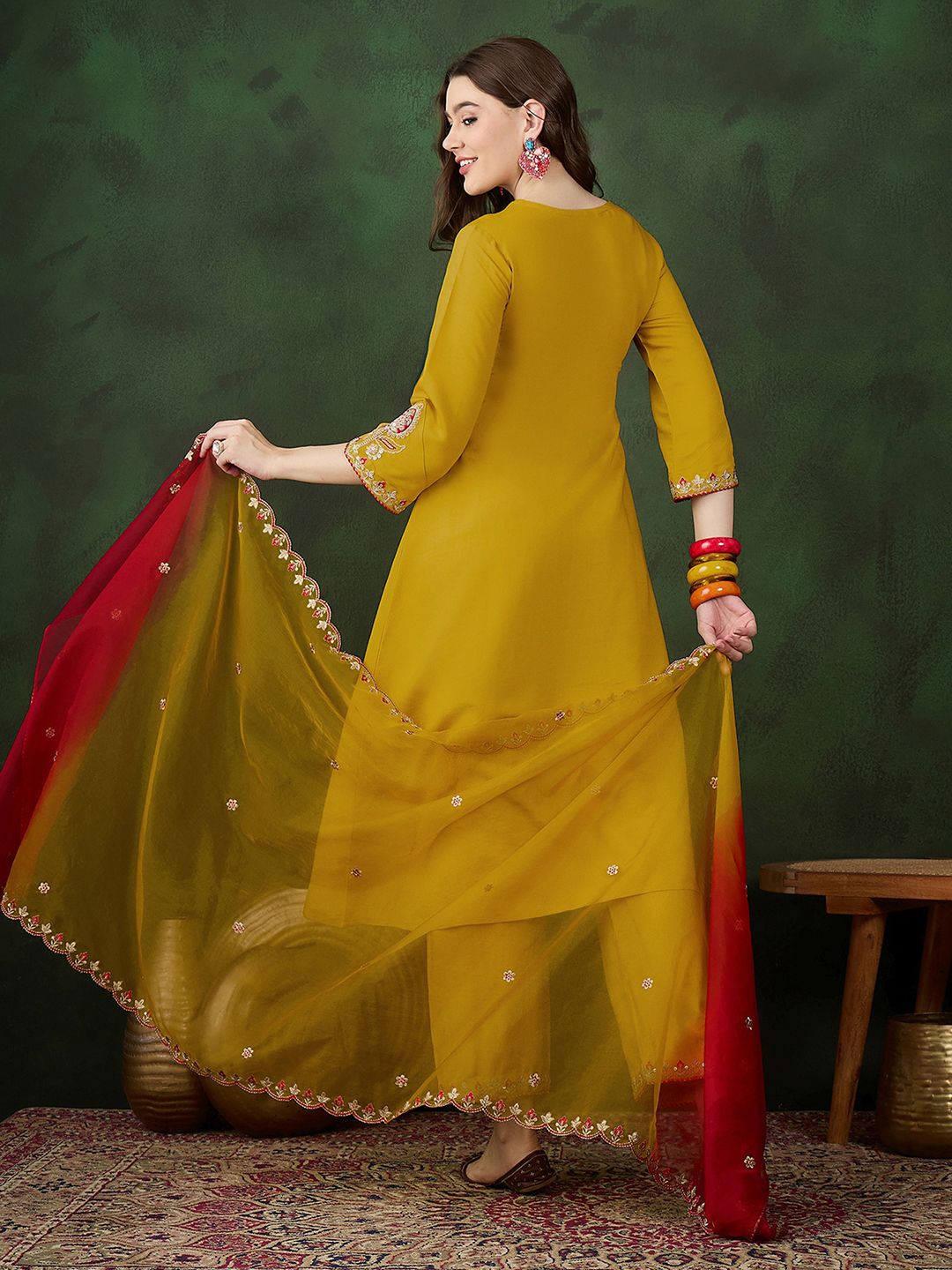 Dhiyona SN Women's Yellow Floral Embroidered Regular Sequinned Kurta With Trouser With Dupatta