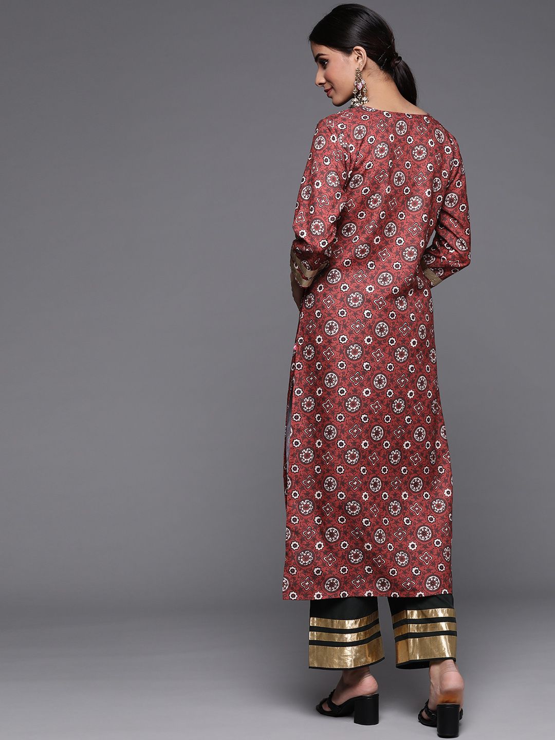 Dhiyona VA Women's Maroon Ethnic Motifs Embroidered Kurta with Palazzos